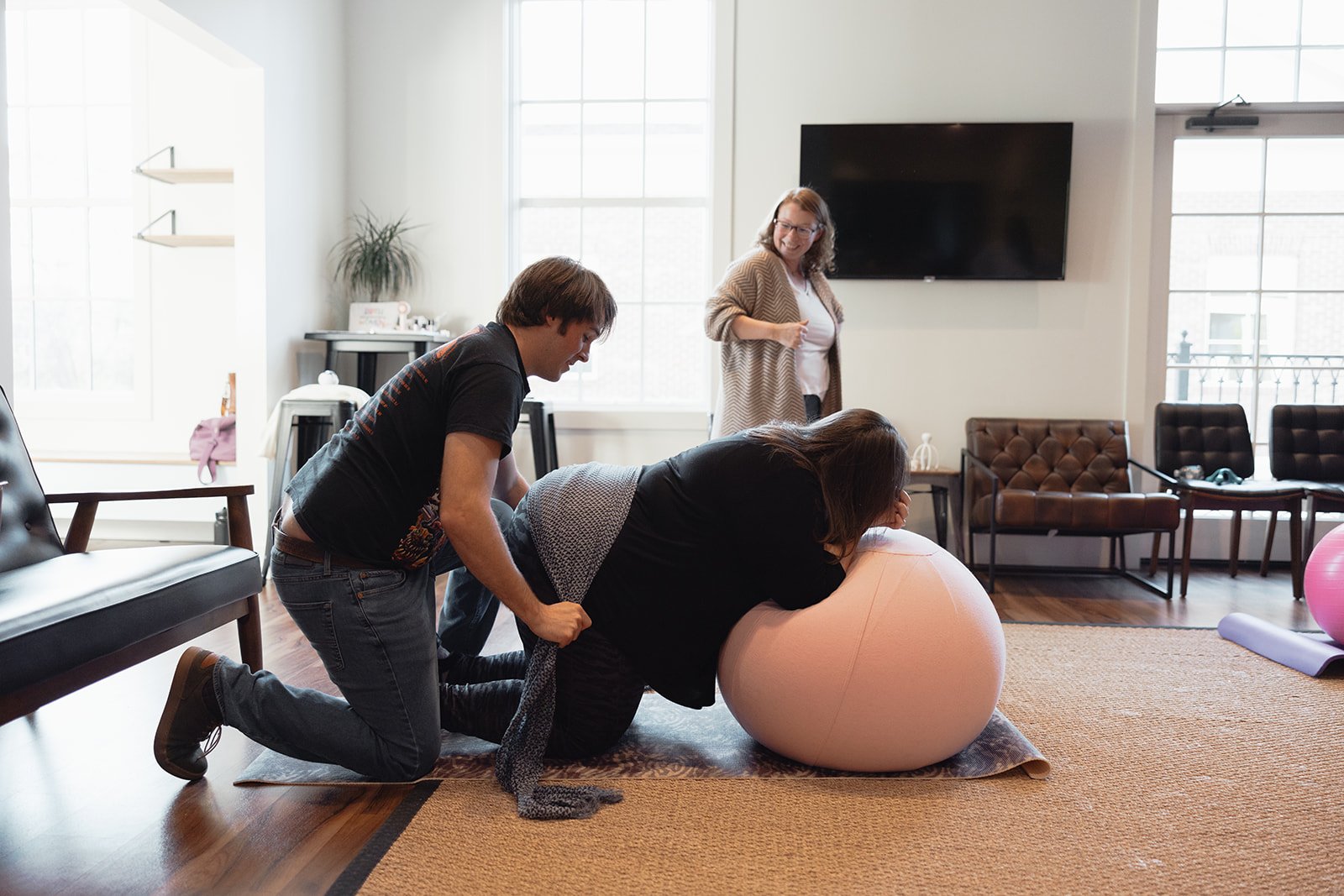 Birthing-Well-Comfort-Measures-17_websize.jpg