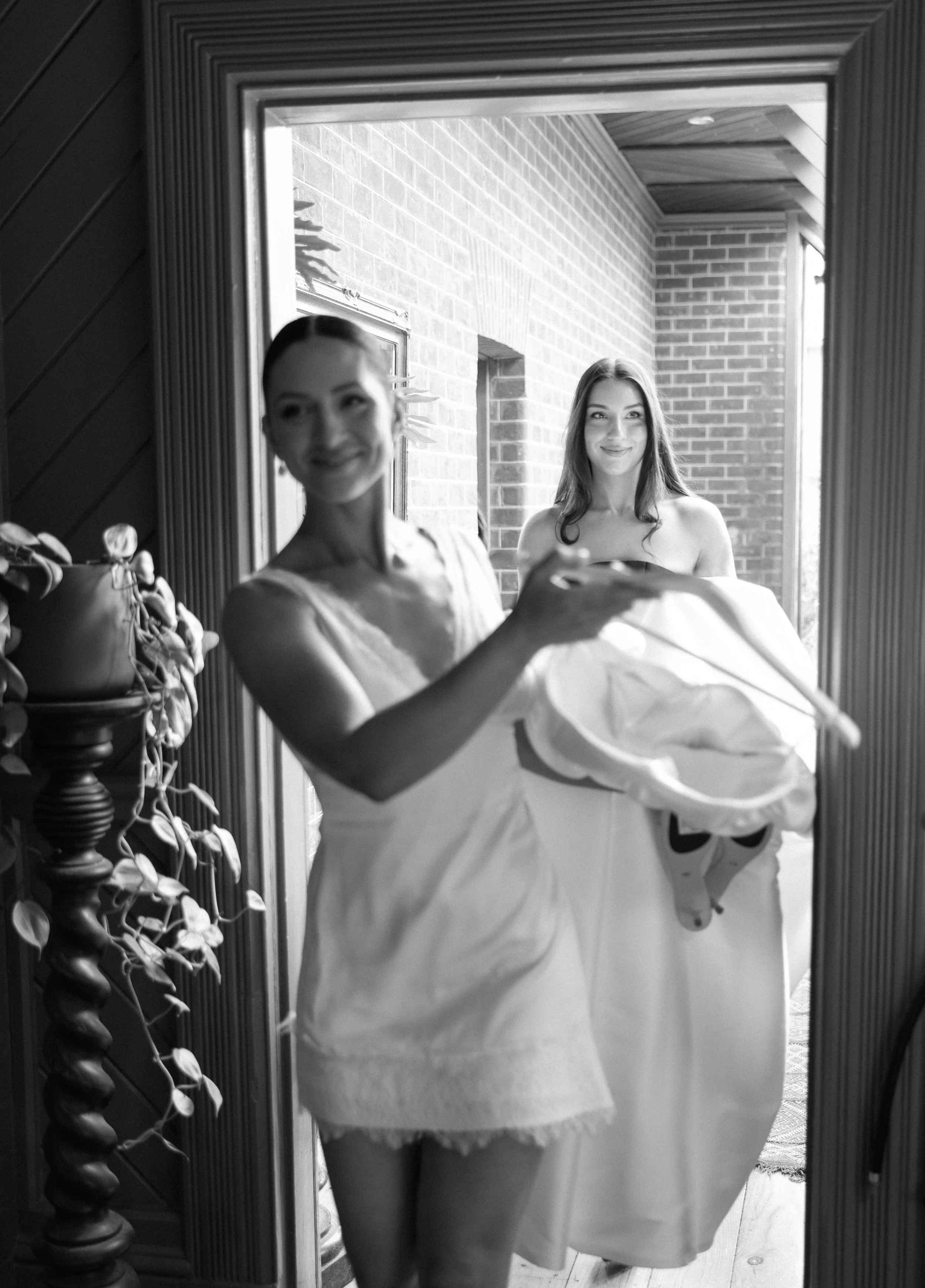 Studio Zahra Wedding Photograghy.jpg