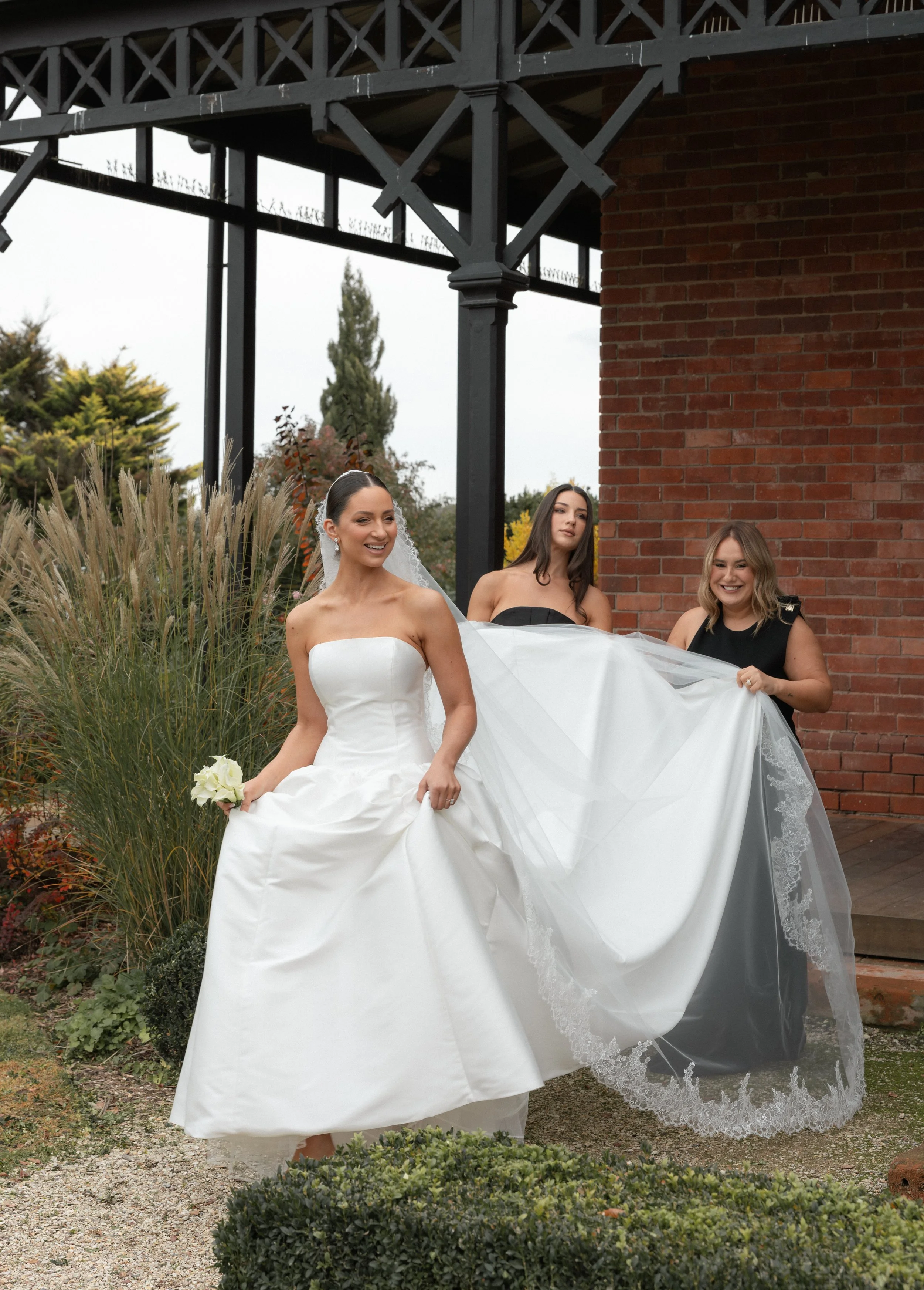 Studio Zahra Wedding Photograghy-3.jpg