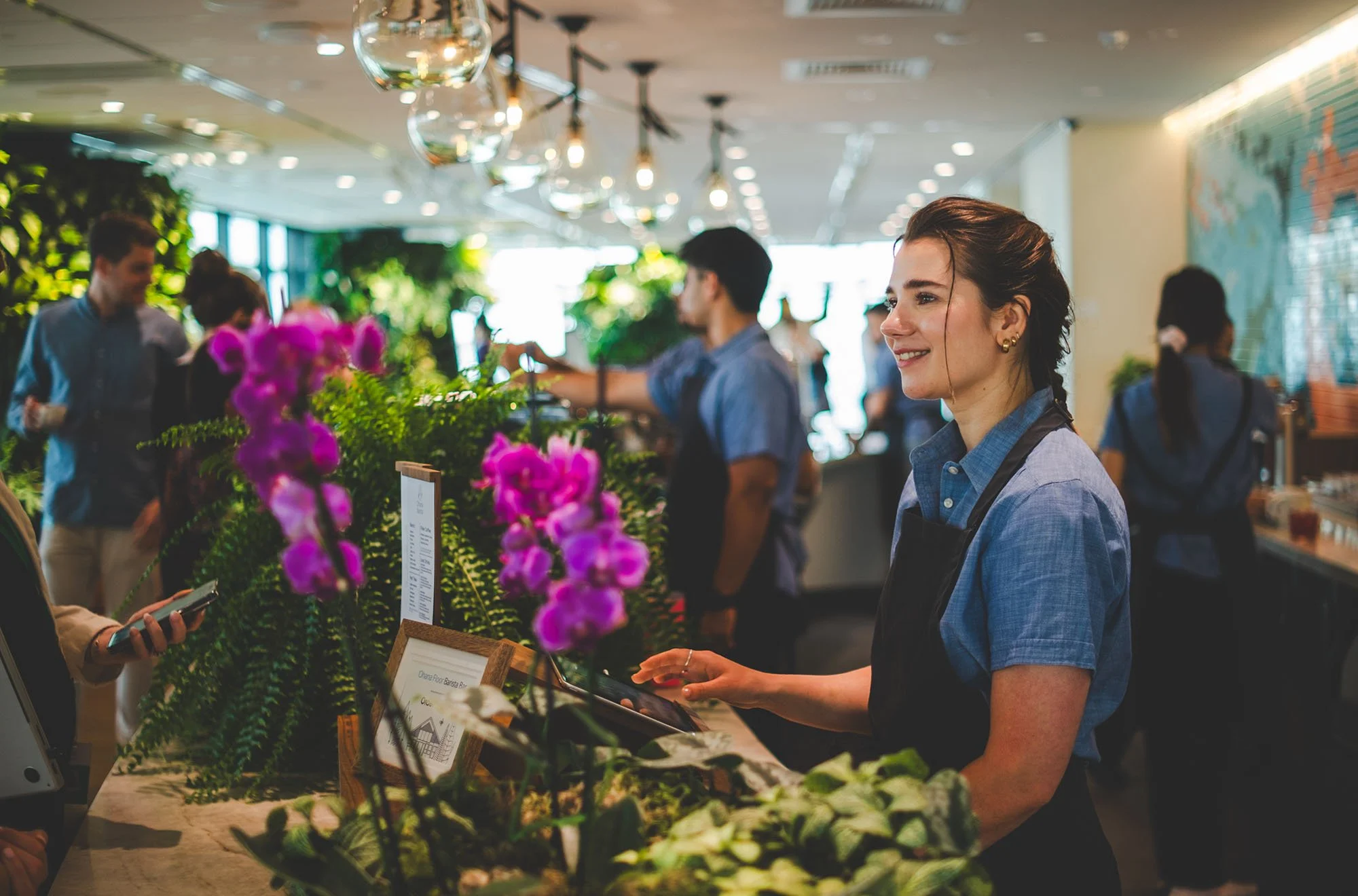 Our Workplace Hospitality teams are professional, attentive individuals, who bring exceptional coffee service to the workplace. 