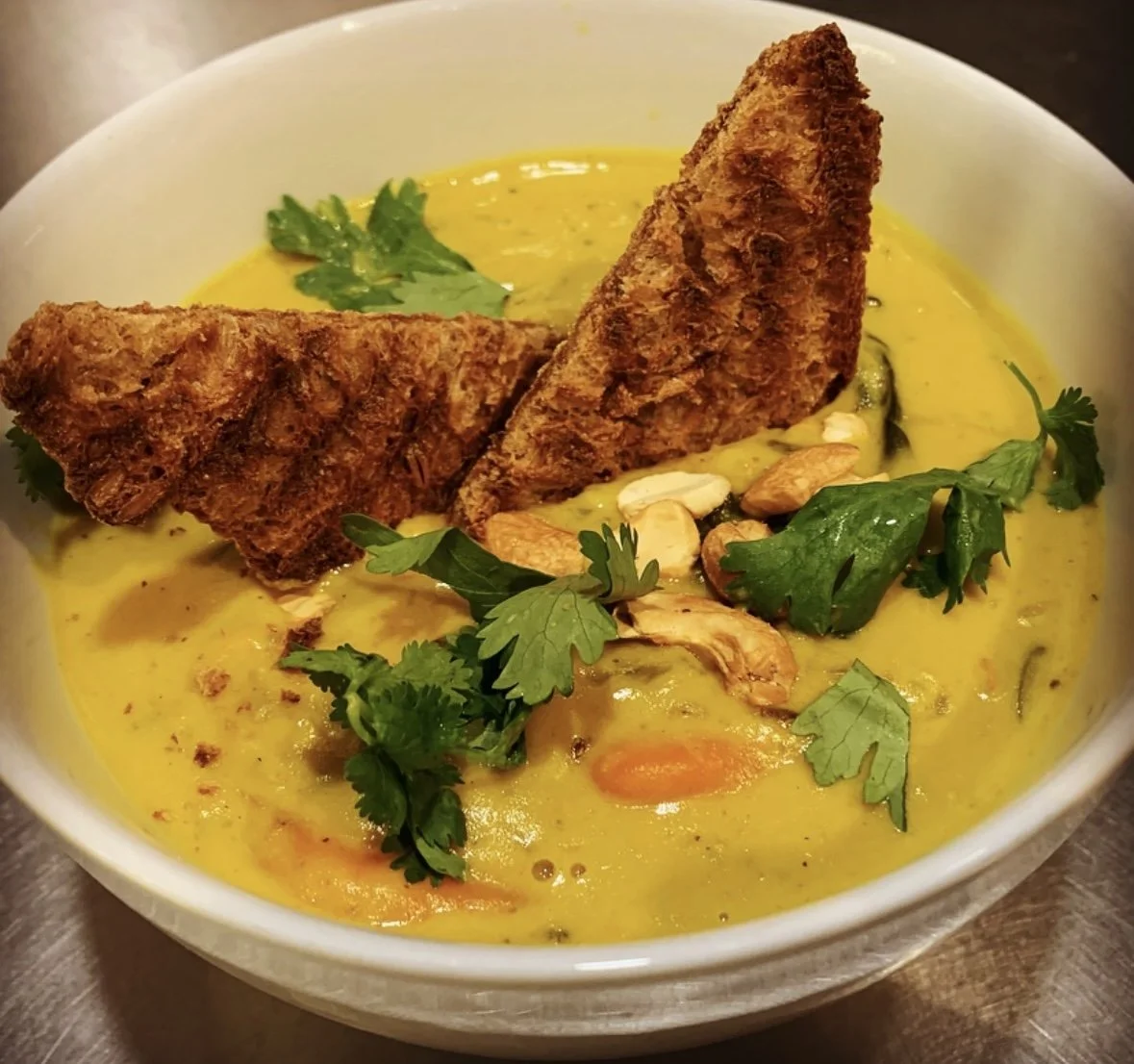 CASHEW COCONUT CURRY