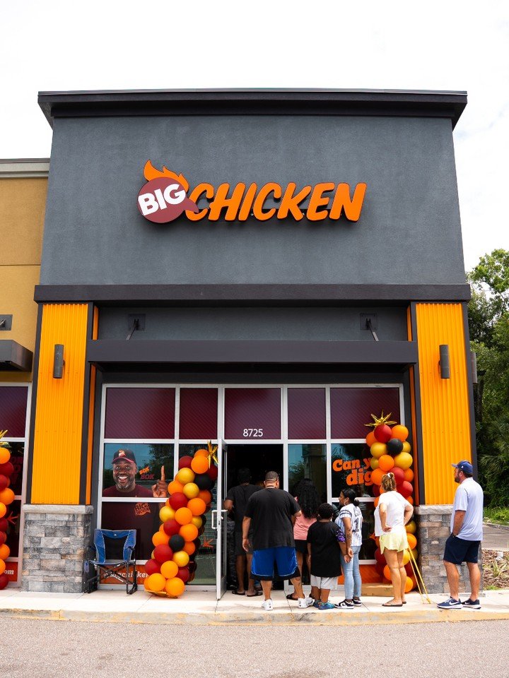 if you&rsquo;re looking for a sign... here it is #bigchicken