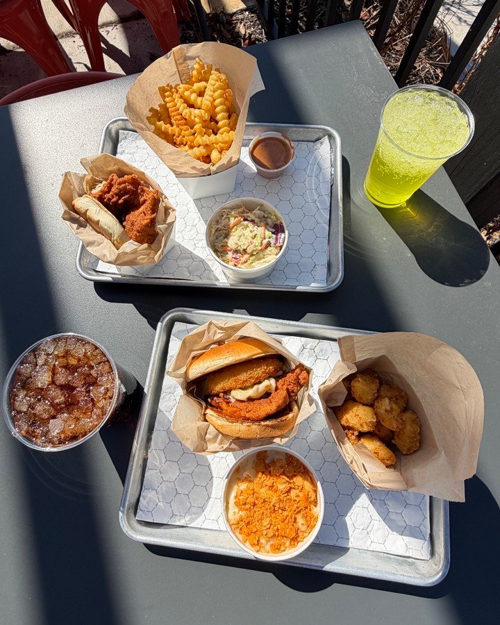 just a light snack 
#bigchicken