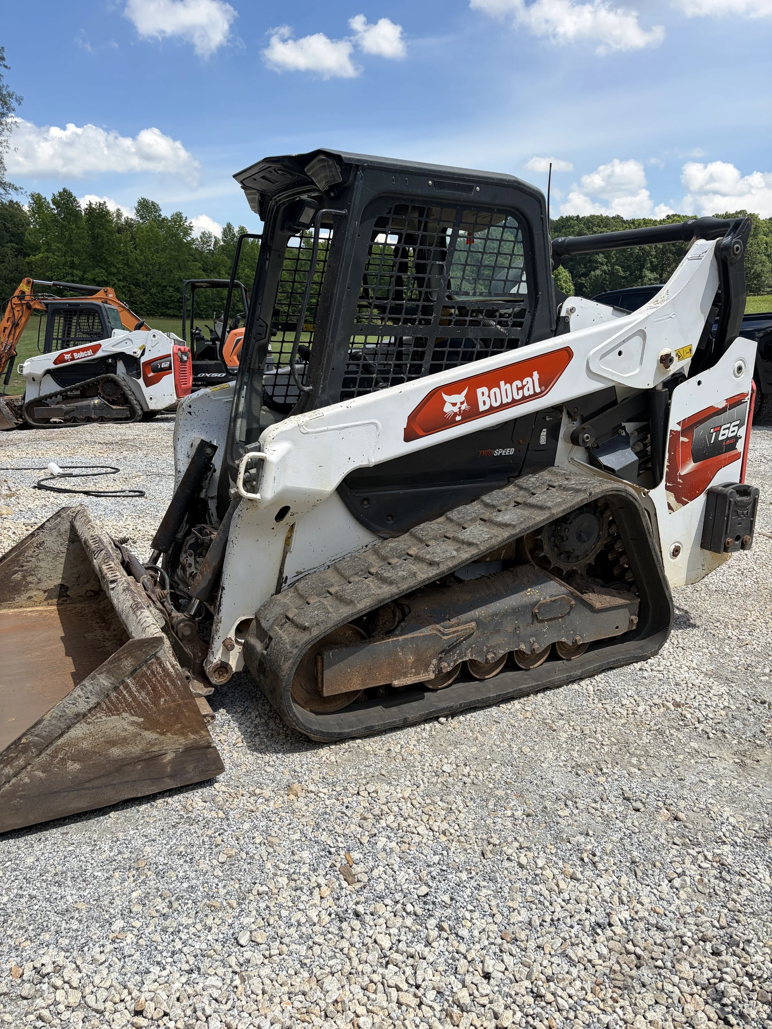 Bobcat T66