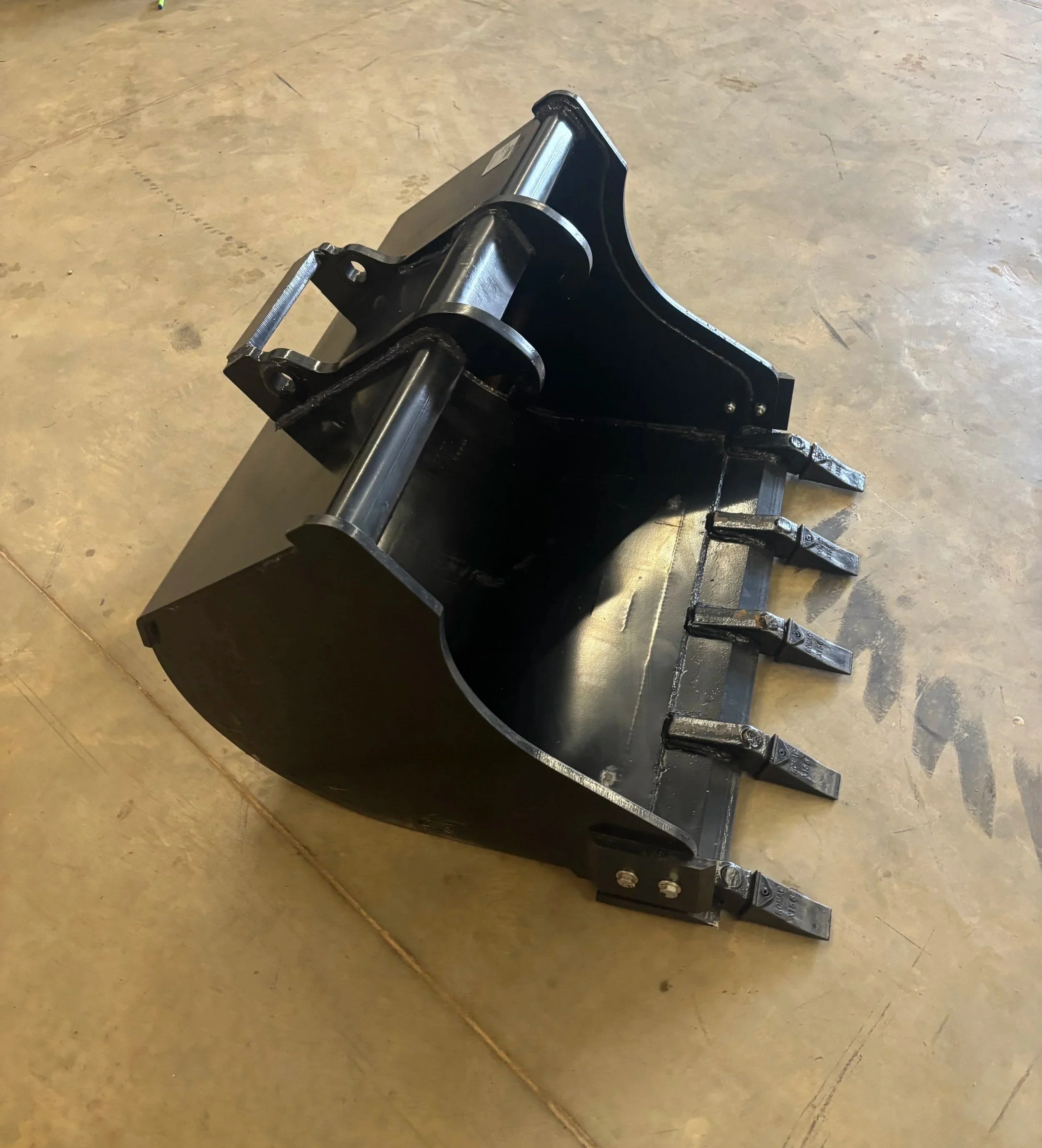 BOBCAT above 9k lbs w/Teeth