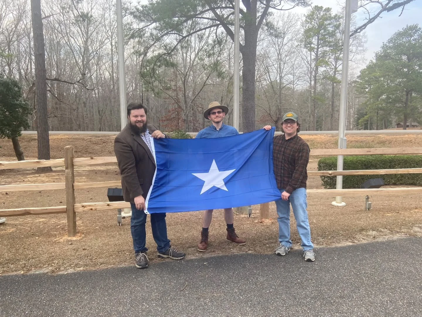 National Bond Members in Alabama from the Delta Region held a historical excursion at a local site. The beautiful American South serves as an example of a slow paced, family orientated lifestyle. When a car breaks down, you better believe, someone wi