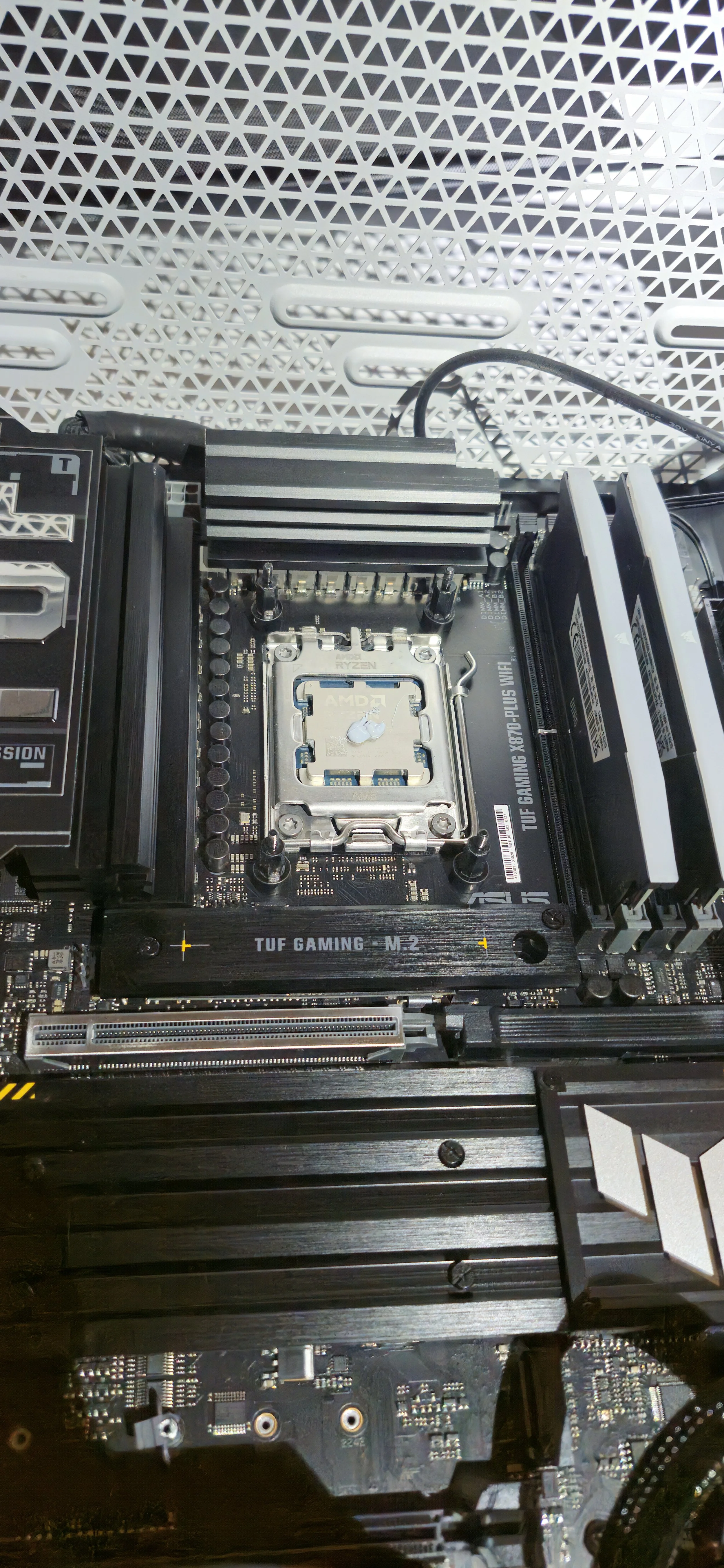 Uudet lämpötahnat tilalle.jpg