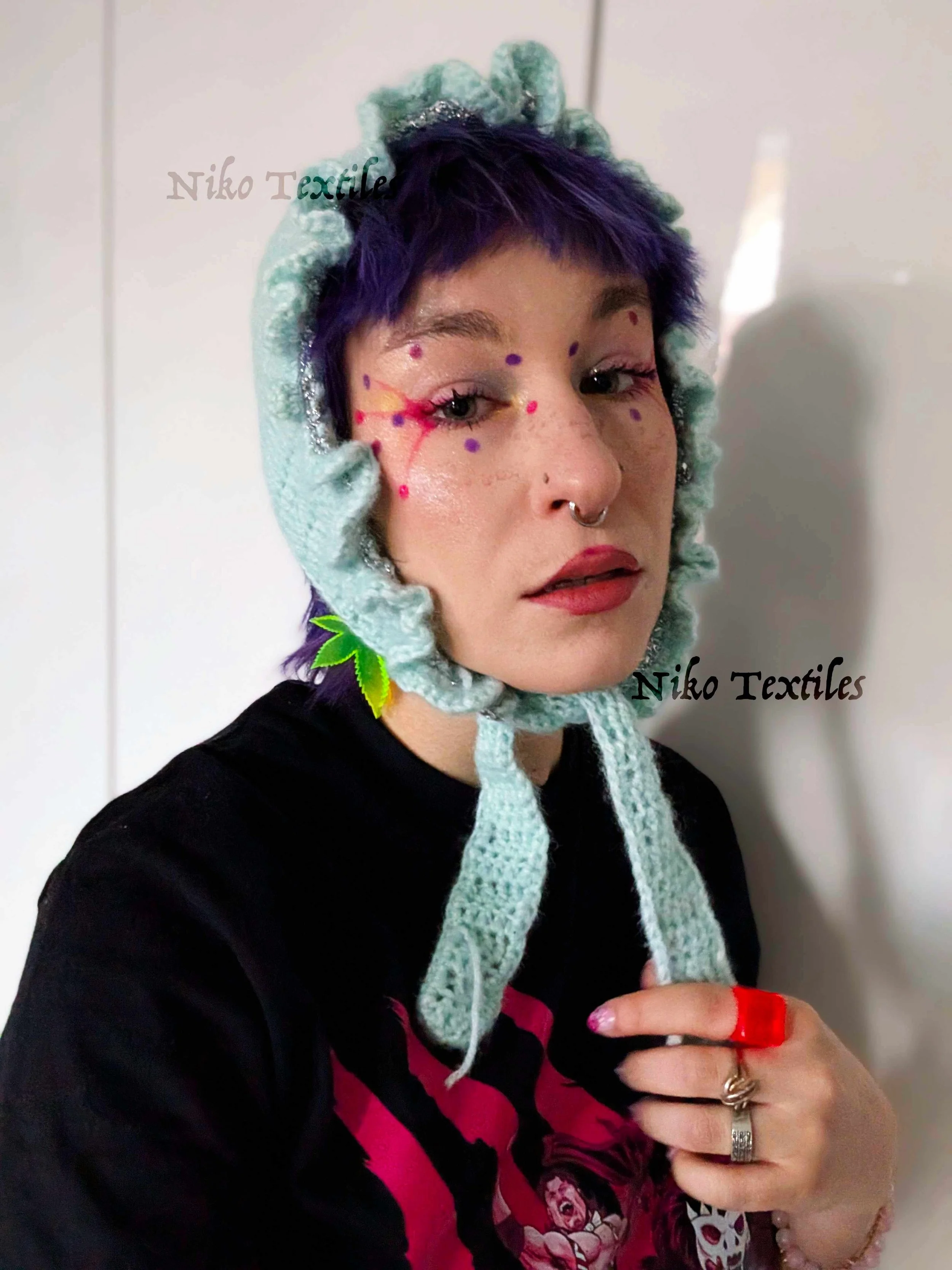 Blue silk bonnet 4.jpg