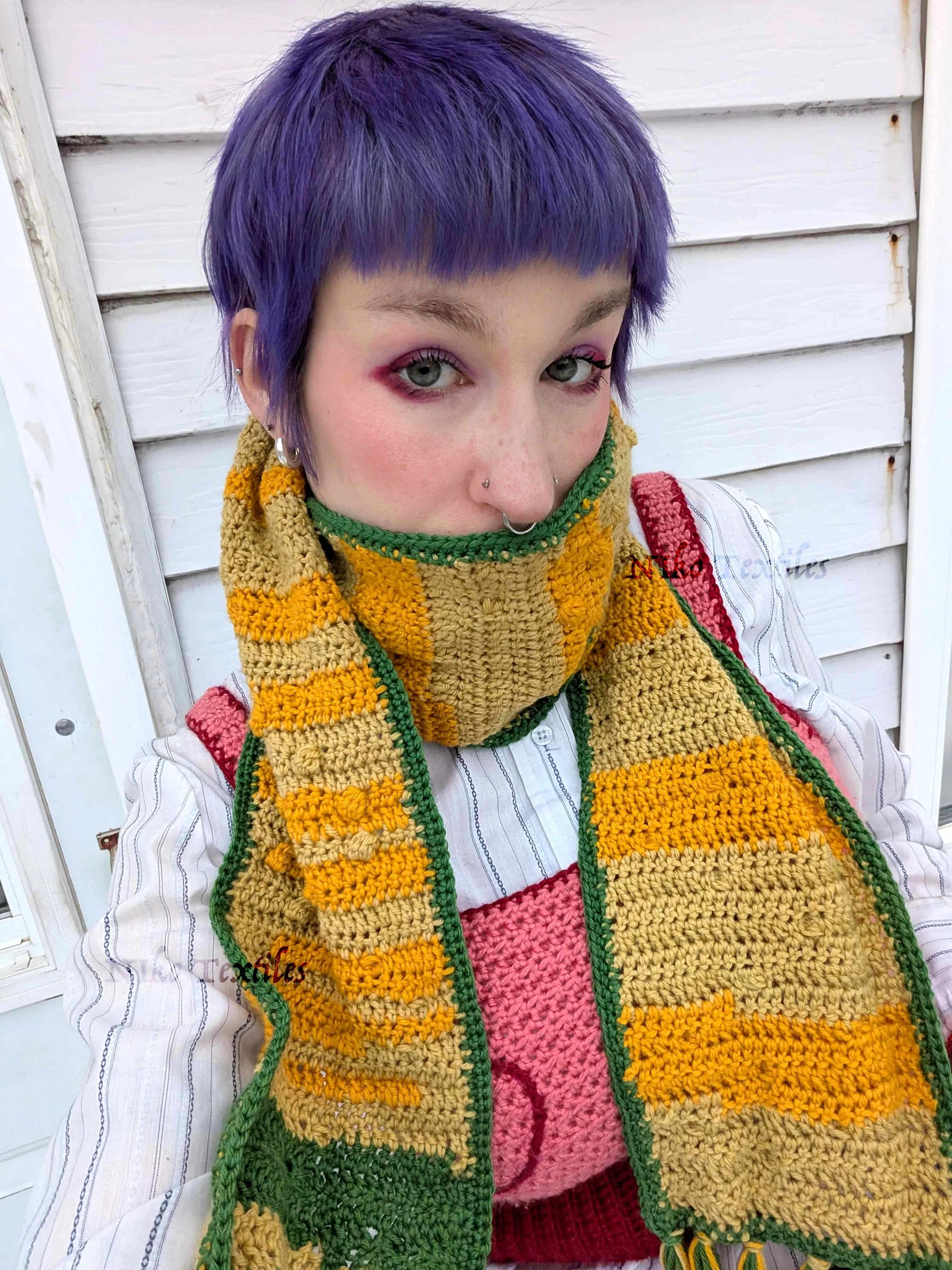 Yellow green scarf 4.jpg