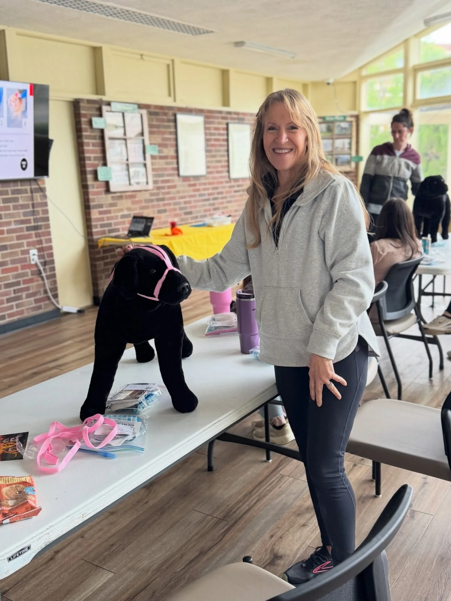 Just two girls who love your pets like they&rsquo;re our own&hellip; now with Pet First Aid &amp; CPR certification 🐾

We spent the weekend getting trained so we&rsquo;re prepared for more than just walkies and belly rubs.

Because your pet deserves
