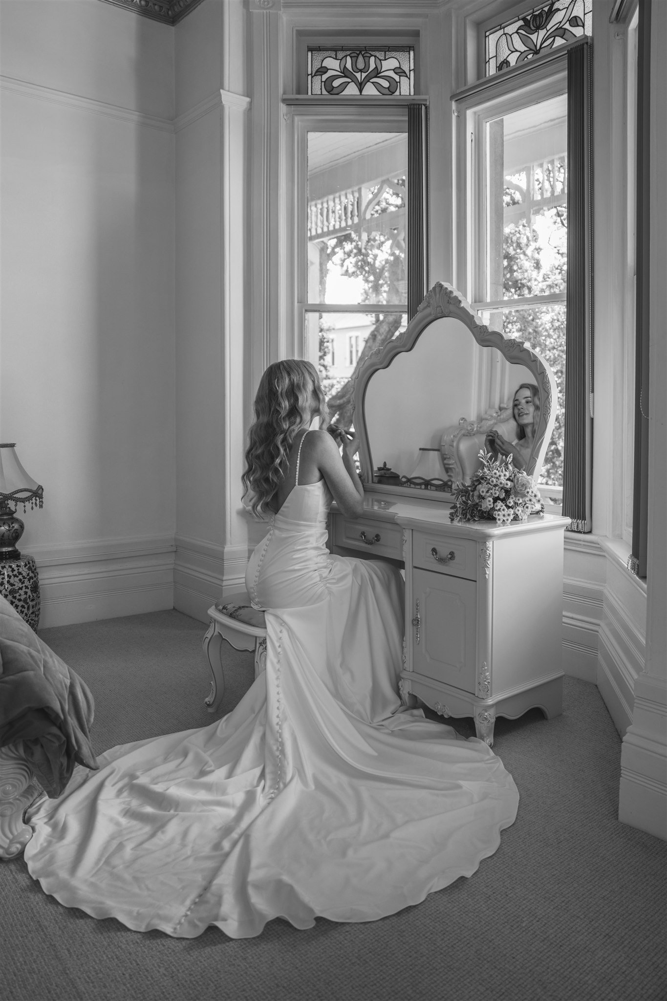 Introducing @storybridgenz at The Wedding Edit:

𝘓𝘰𝘰𝘬𝘪𝘯𝘨 𝘧𝘰𝘳 𝘮𝘰𝘳𝘦 𝘵𝘩𝘢𝘯 𝘫𝘶𝘴𝘵 𝘱𝘳𝘦𝘵𝘵𝘺 𝘱𝘩𝘰𝘵𝘰𝘴? 𝘠𝘰𝘶𝘳 𝘸𝘦𝘥𝘥𝘪𝘯𝘨 𝘥𝘢𝘺 𝘪𝘴 𝘮𝘦𝘢𝘯𝘵 𝘵𝘰 𝘣𝘦 𝘓𝘐𝘝𝘌𝘋, 𝘢𝘯𝘥 𝘵𝘩𝘦𝘯 𝘳𝘦𝘮𝘦𝘮𝘣𝘦𝘳𝘦𝘥 𝘵𝘩𝘳𝘰𝘶𝘨𝘩 𝘱𝘩