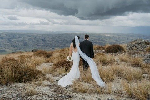 SEE YOU SOON!

The styling is finished, the drinks are chilled and more than 35 incredible wedding professionals are ready to welcome you to The Wedding Edit.

Tonight is about discovering your wedding team, bringing your ideas together and experienc