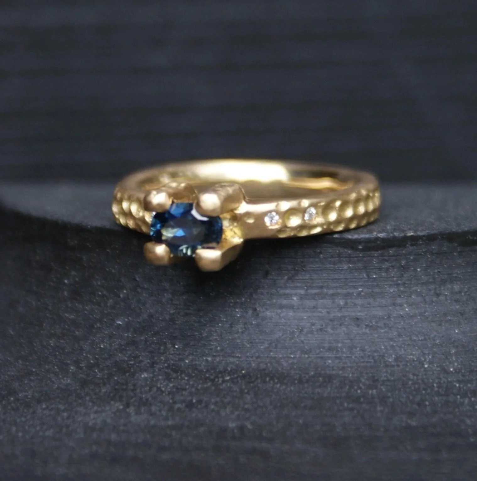 18ct yellow gold engagement ring with Sapphire and diamonds