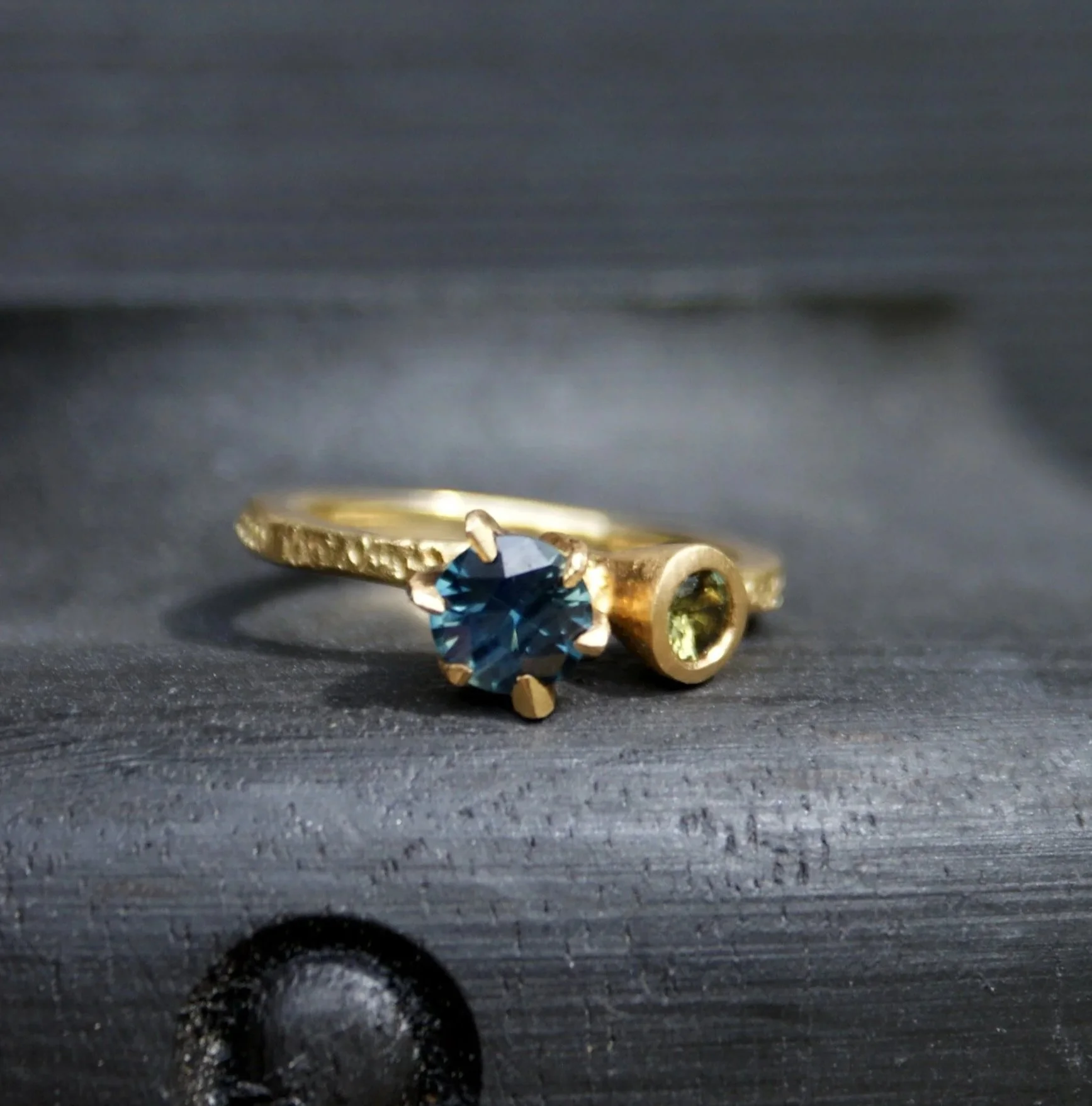 18ct yellow gold engagement ring with Sapphires