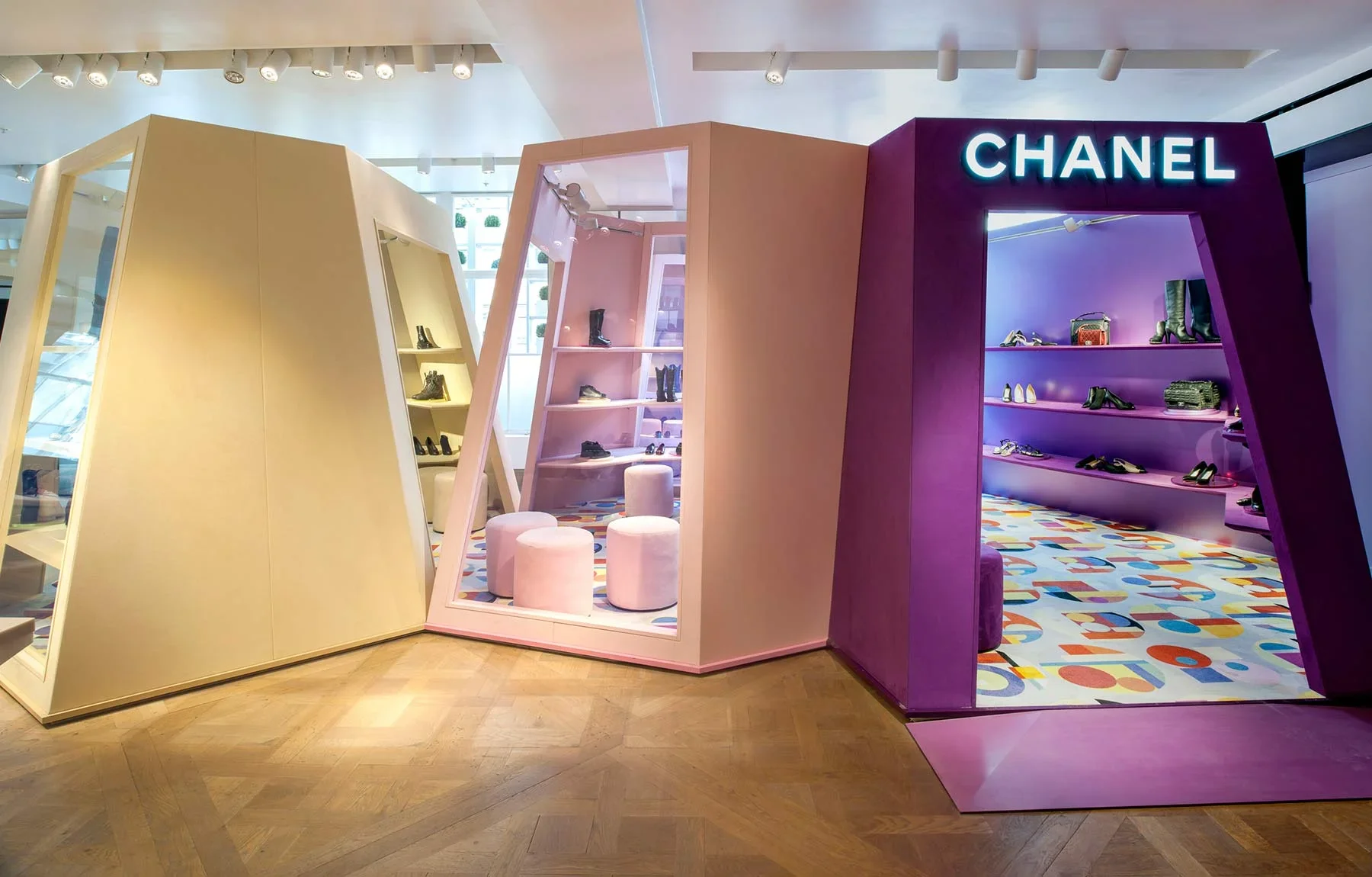 1_chanelpopup.webp