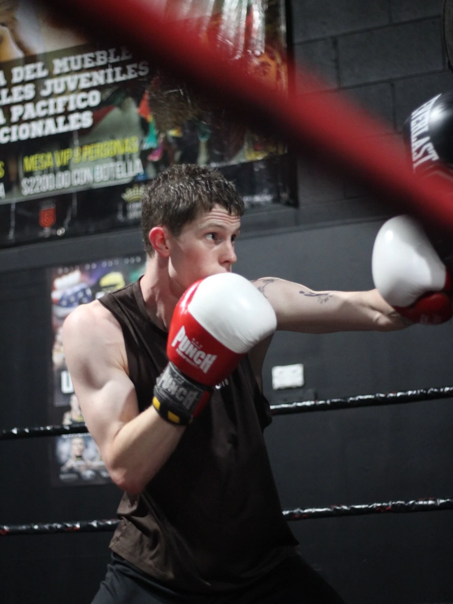 Get your training in before the Christmas break🎄👊

Sign up for a FREE Class Pass via our link in bio 🔗👆

#boxing #boxinggym #brisbaneboxing #brisbaneboxingwestend #boxingclass #boxingtraining #boxingworkout #boxingtechnique #boxingteam #boxeo #bo