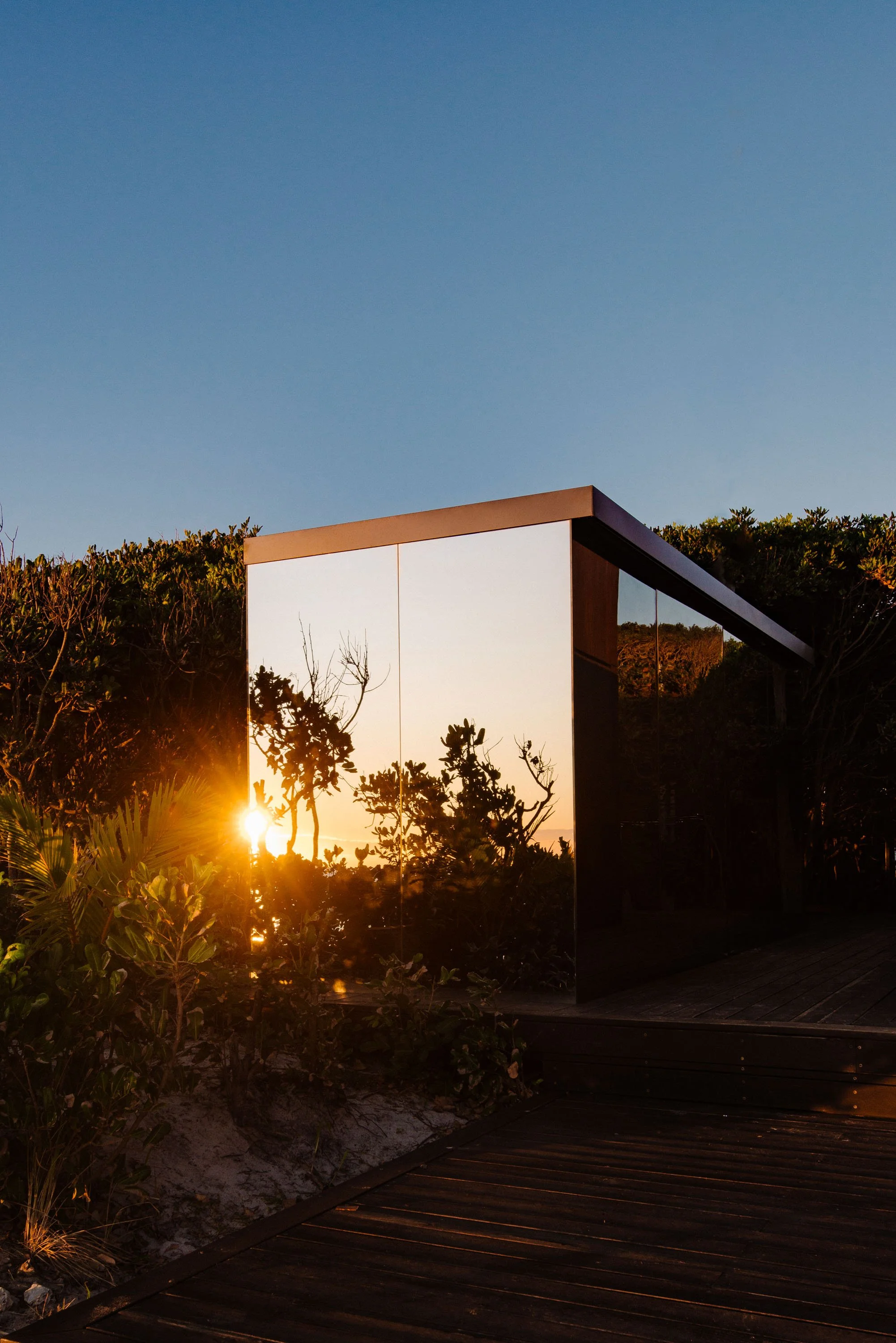 BELONGIL BOARD SHACK / SKYLINE PROJECTS