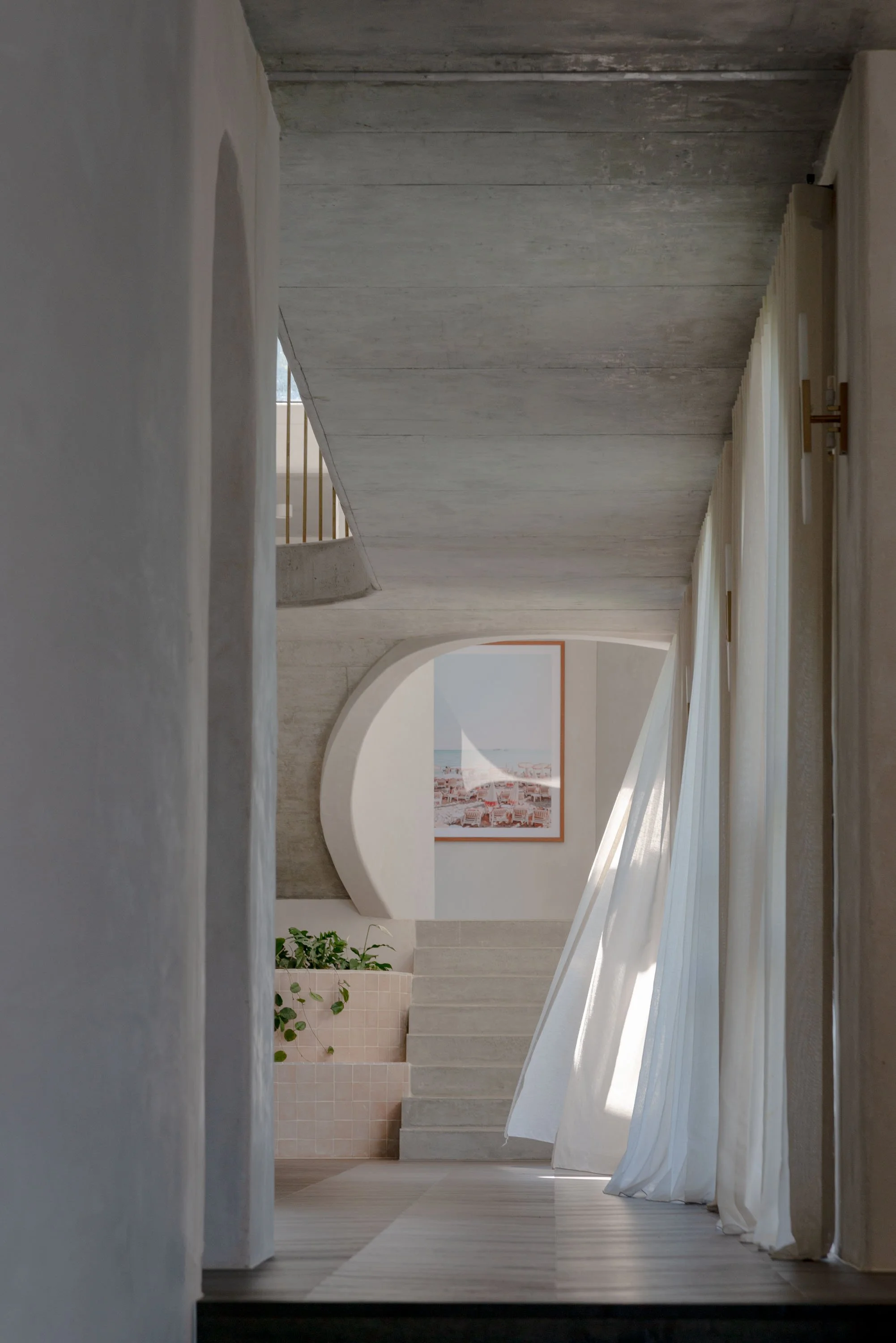 VILLA CASA / CURTAIN & BLIND CO