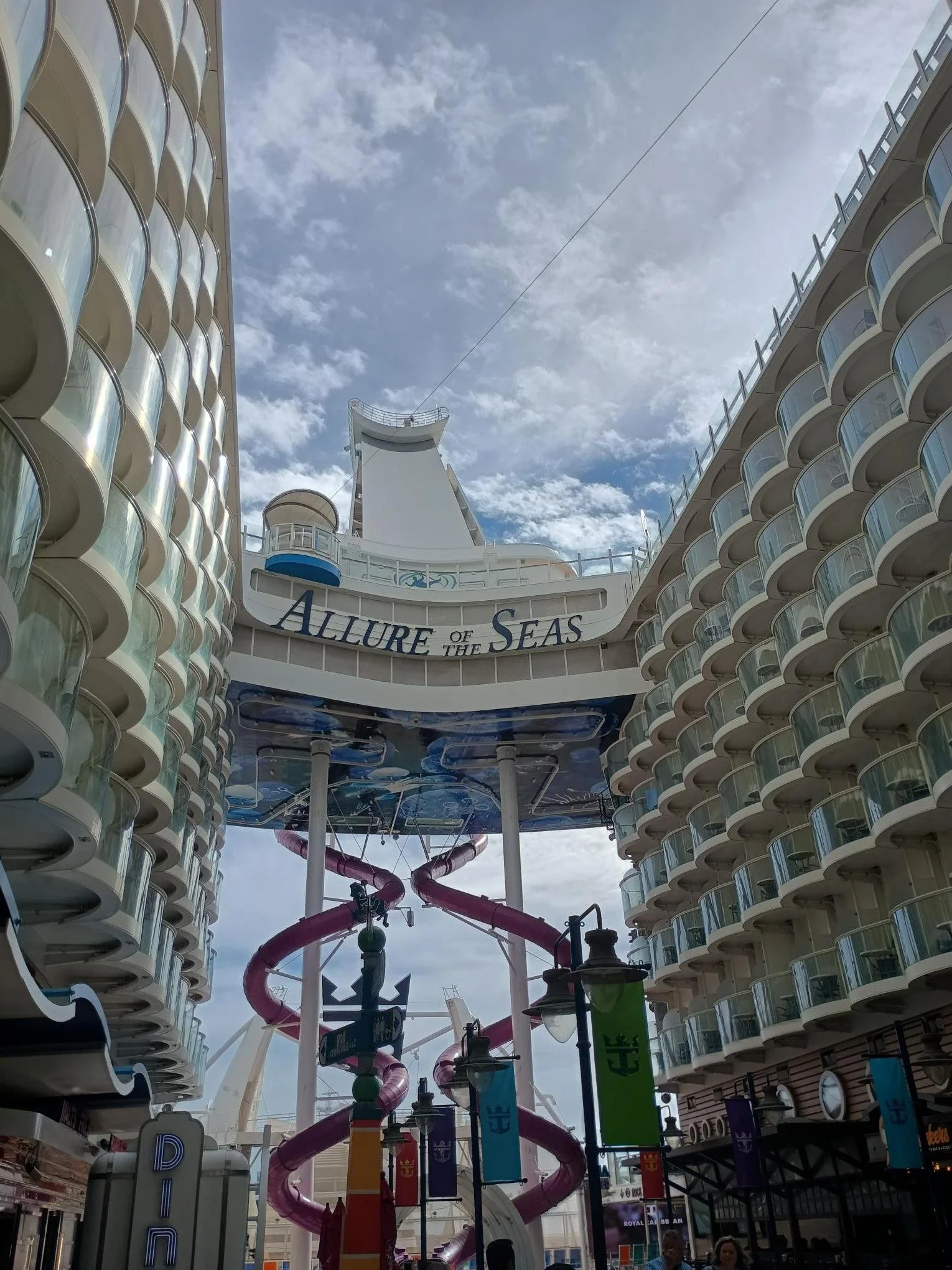 Allure of the Seas lou.jpg