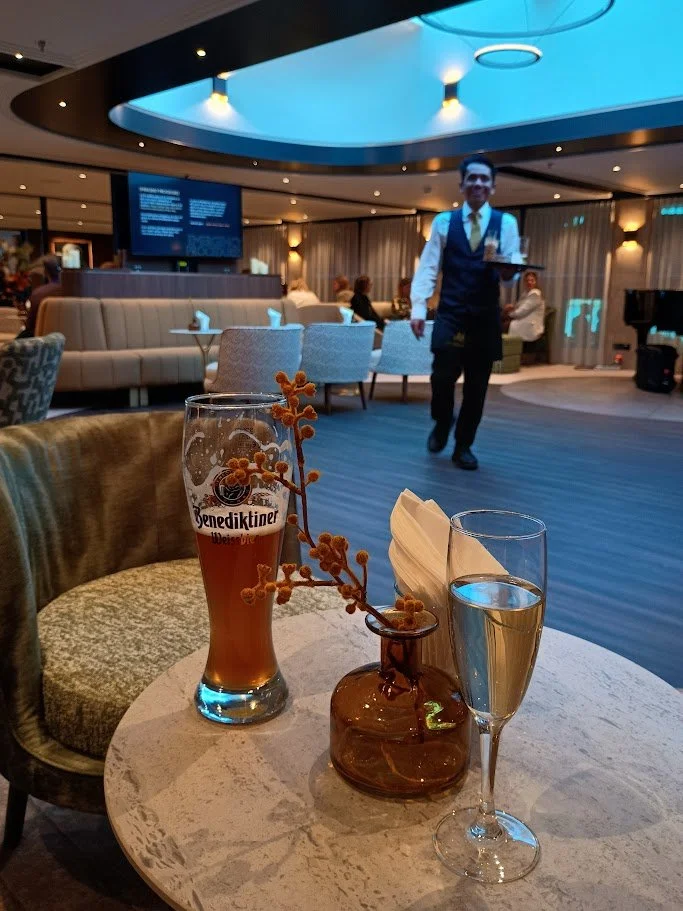 Lounge Drinks Nobleman.jpg