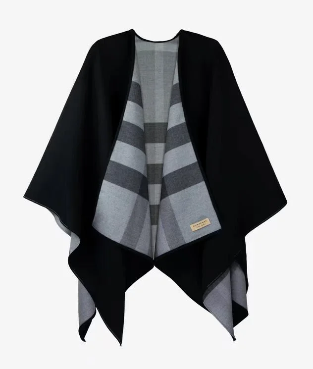 Burberry poncho blacke and grey.jpg
