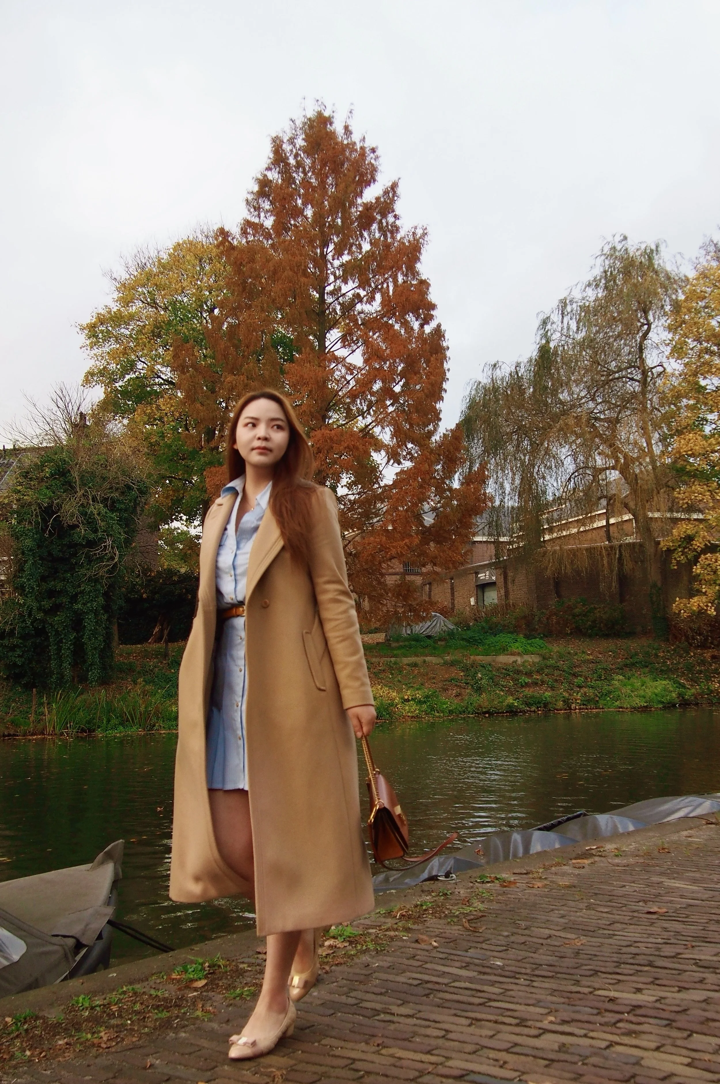 rui in coat autume.jpg