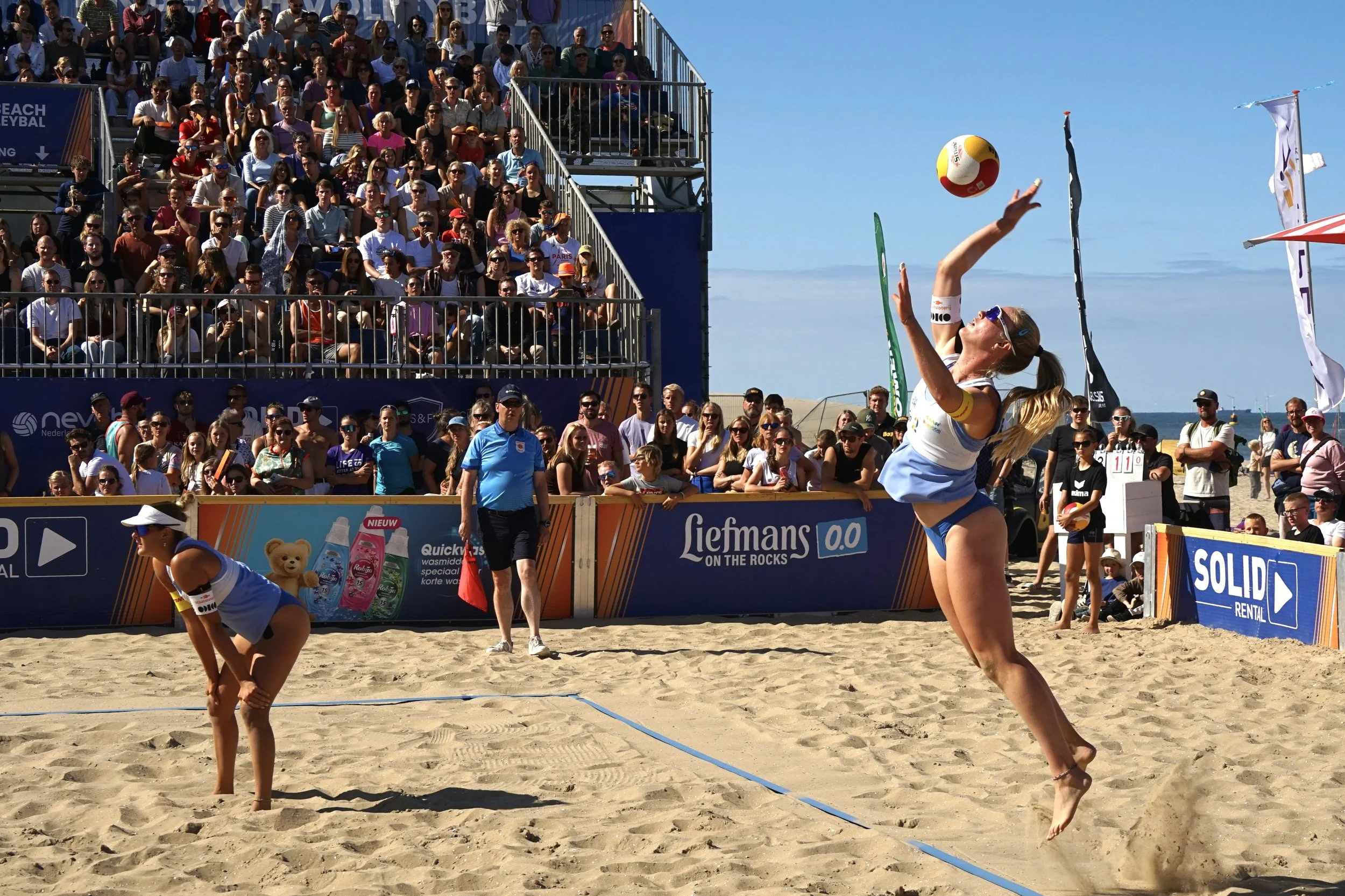 beach vollyball female 2.jpg