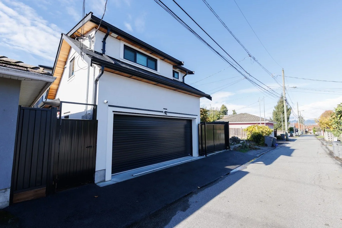 laneway looking north.JPG