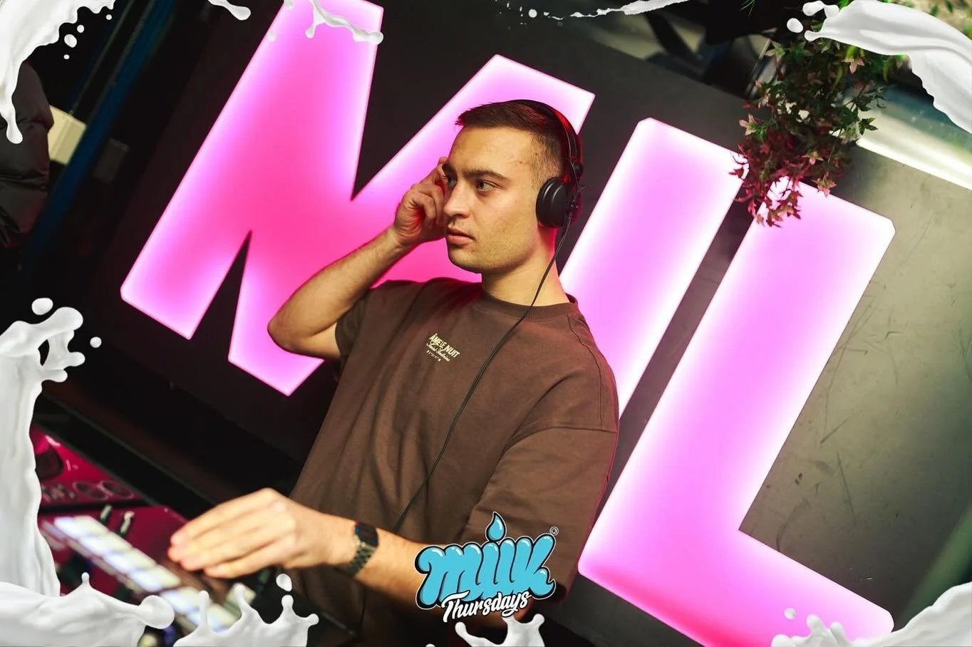 🍼🍼

@milkaberdeen 
@revolutionaberdeen 
@dylanmcpheedj