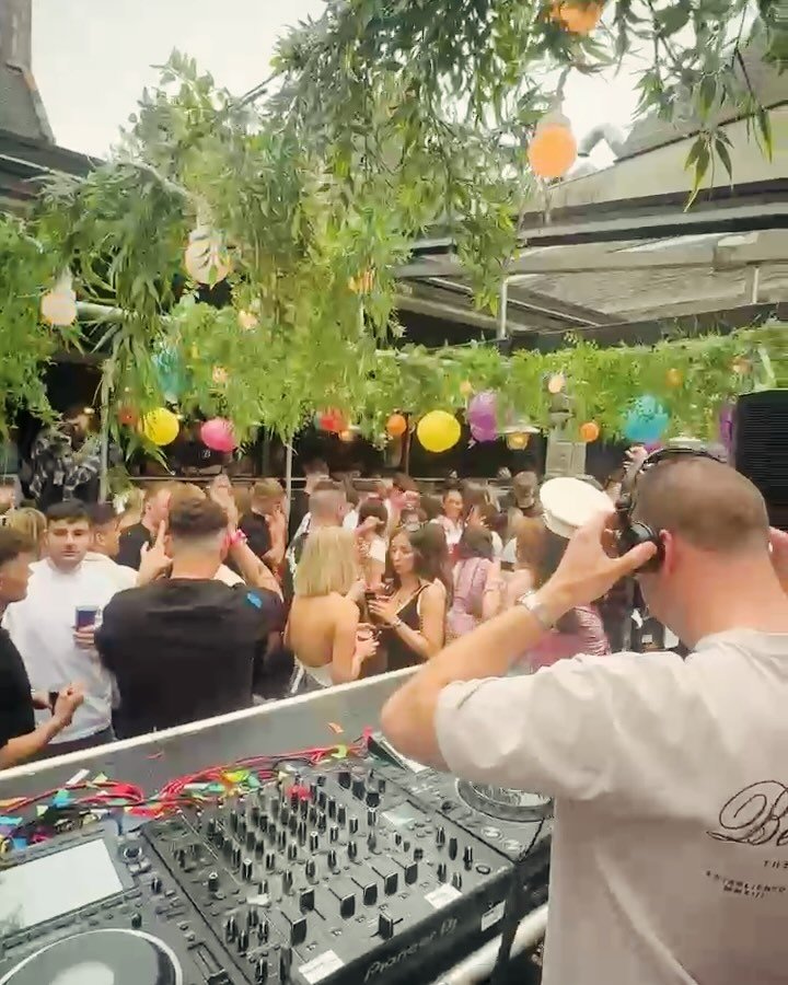 Mayday '24 was one for the books! Just the 11 hours of DJ'ing across 5 venues🥴 

Every single one was a party. 

Shouts to the venues and the trusty camera phone photographers 📸 

More to come...

@jamescampbelldj 
@dylanmcpheedj 
@callawrence_dj @