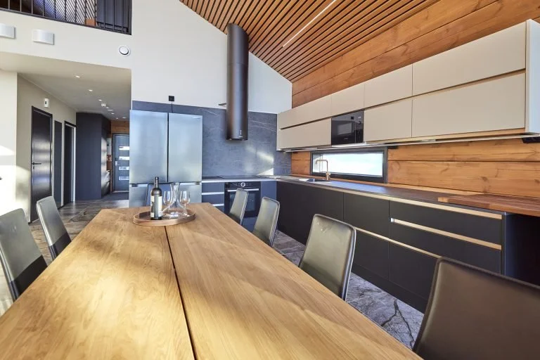 Hirsitalon keittiö Dekton Laurent