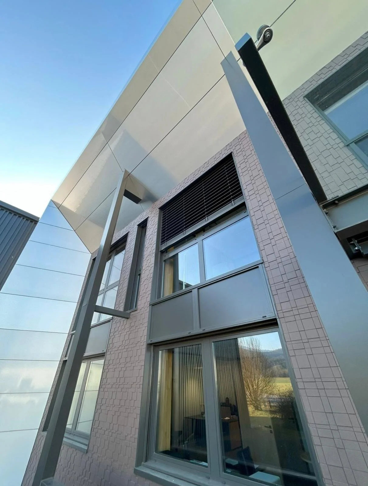 FACADES