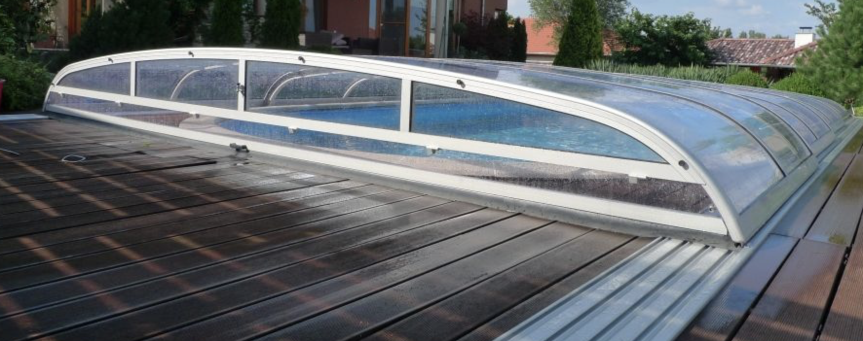 Szinte láthatatlan: a MINI modell tökéletesen belesimul a környezetébe.