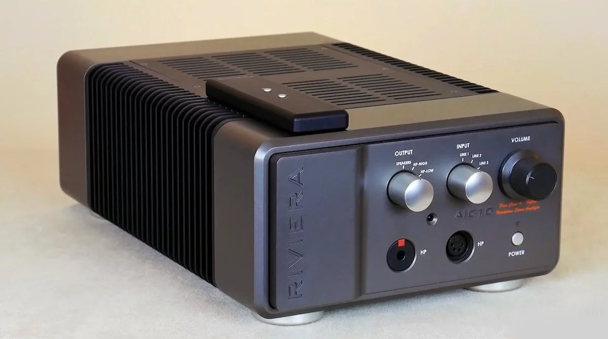 Riviera AIC10 amp)lifier.jpg