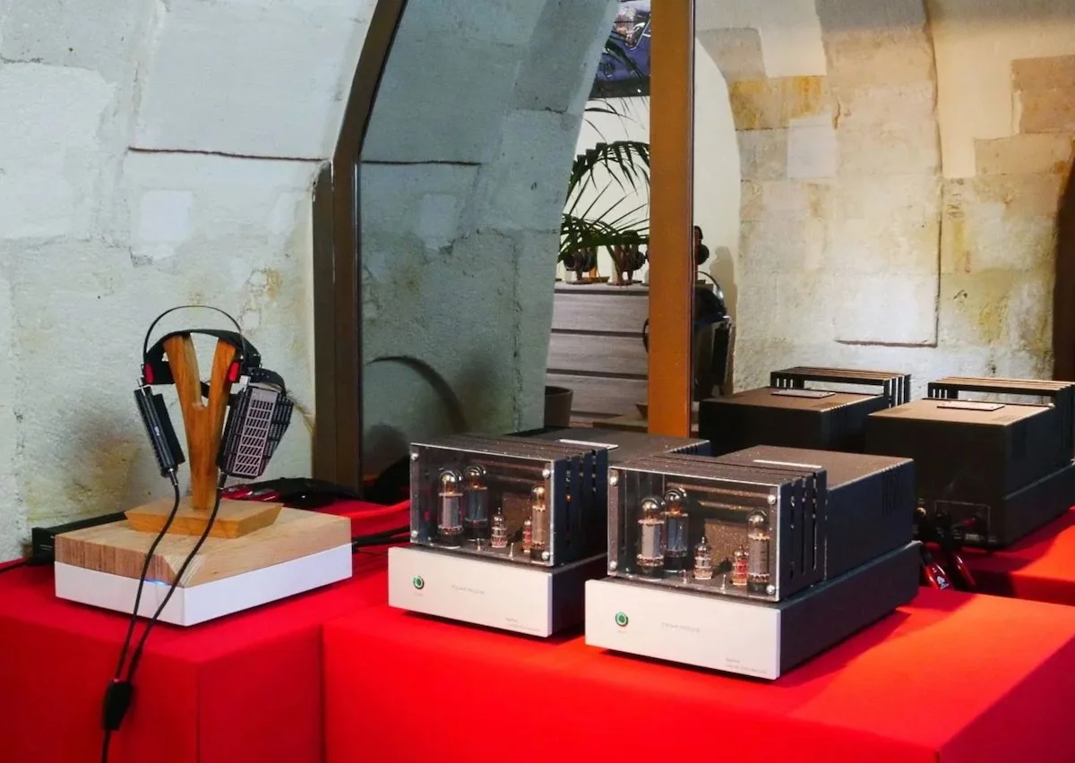 Tsakiridis Apollon and RAAl SR1A.JPG