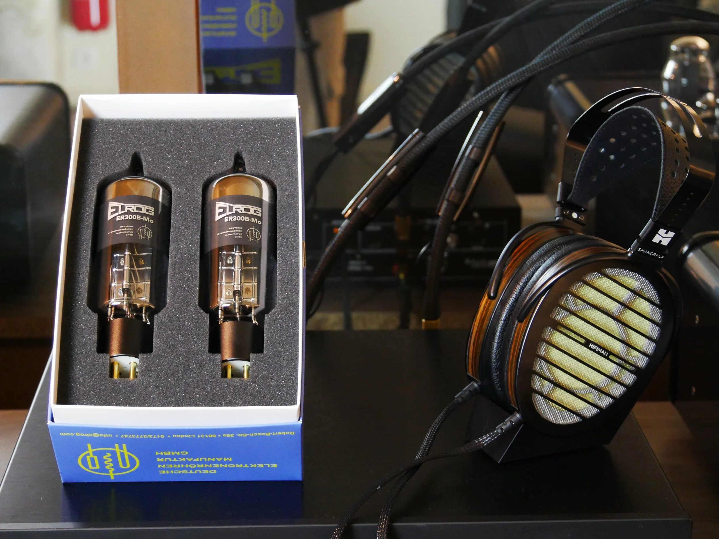 Photo Shangri-La et Elrog.JPG