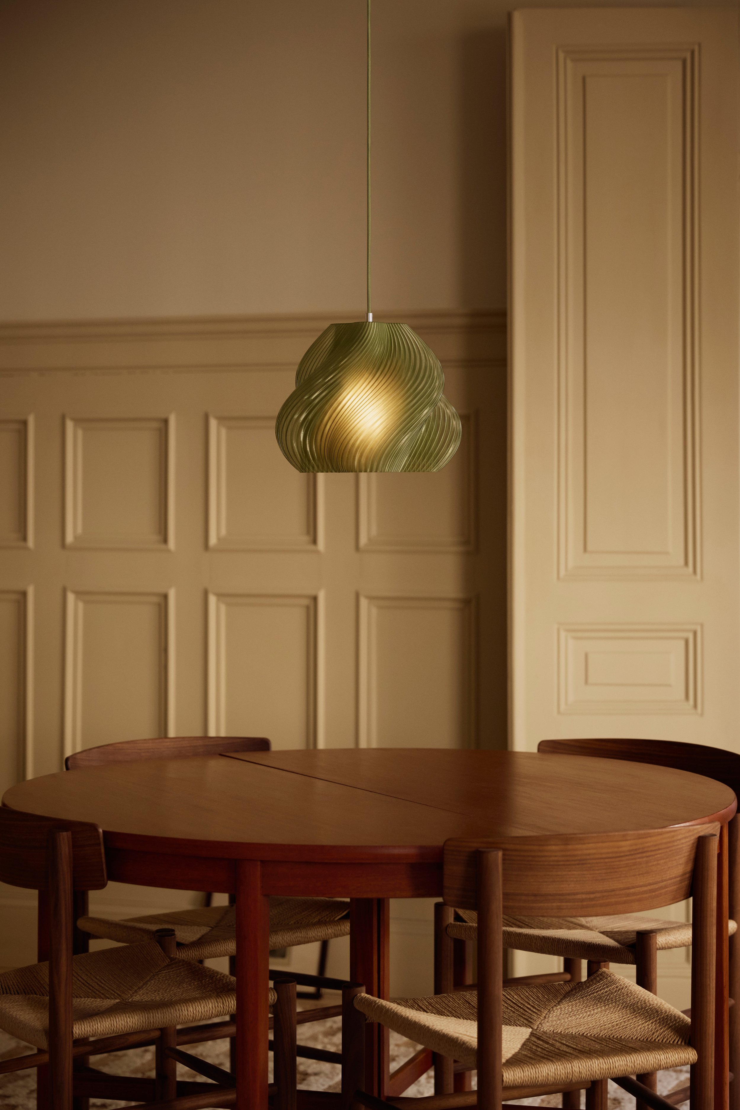 Olive Pendant 02 lifestyle - on.jpg