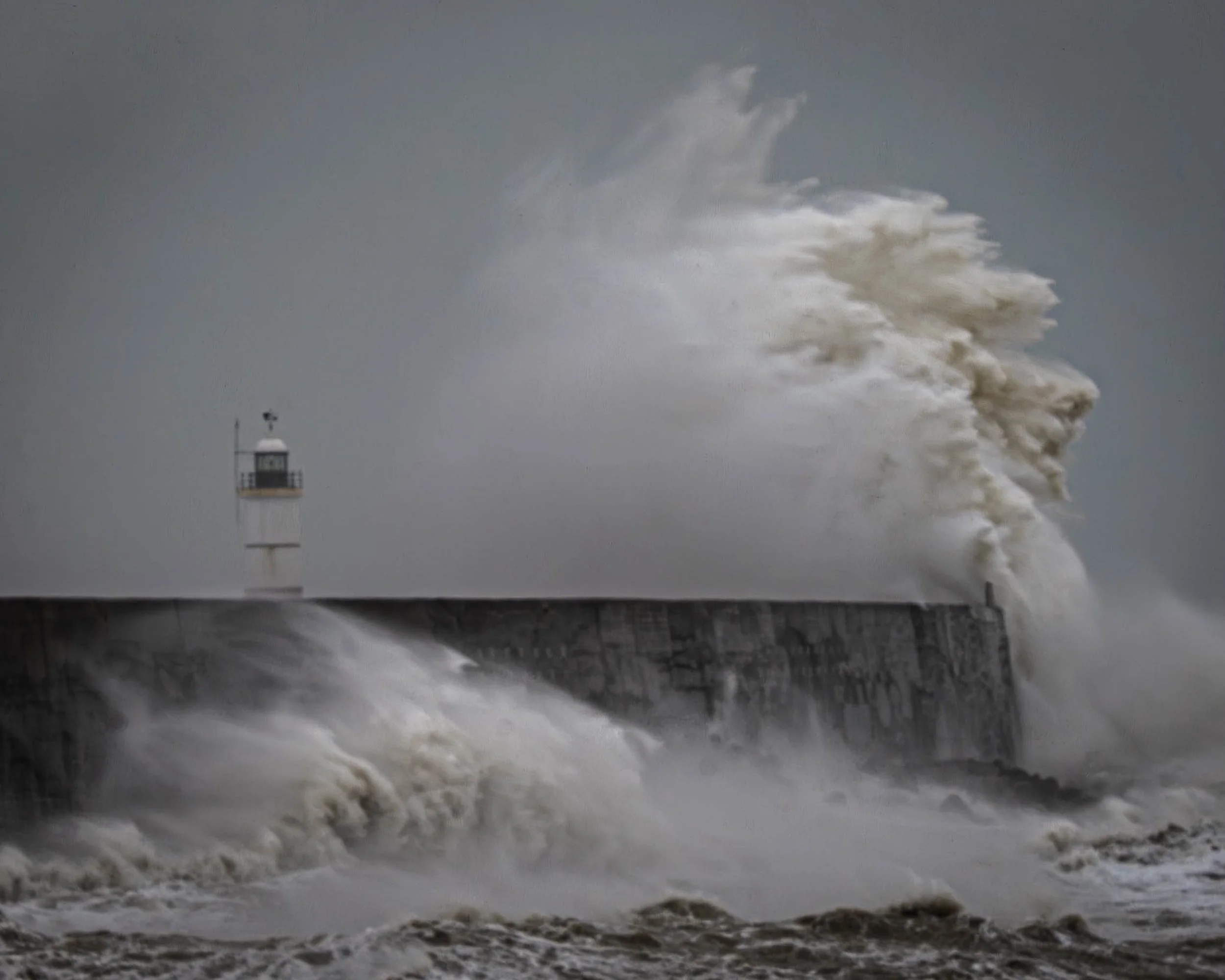 White Surge - UK

  Water + Edges, Built Traces  