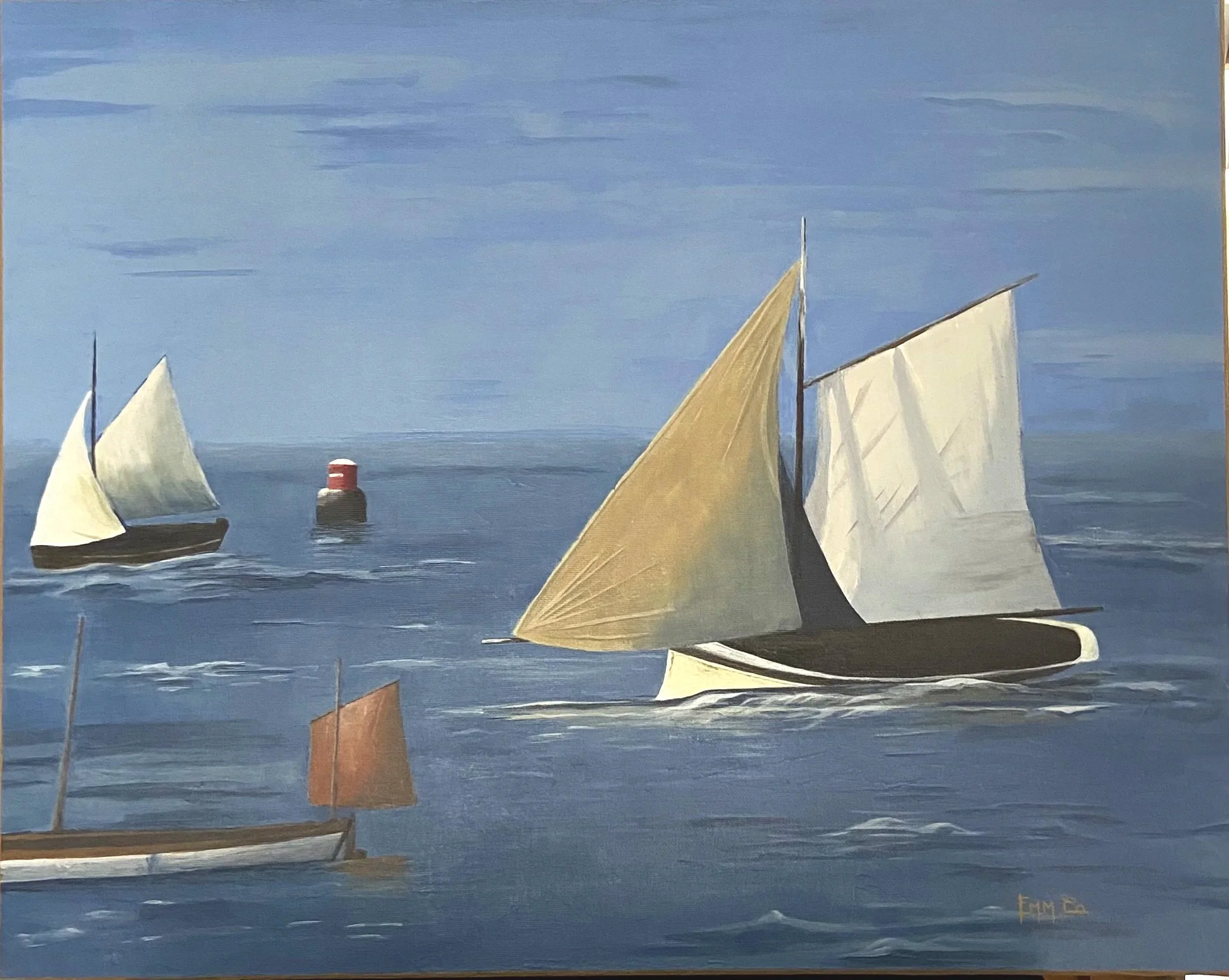 Une peinture représentant un bateau à voile avec des voiles blanches, un autre bateau à voile plus petit avec des voiles orange, et un bouée rouge au milieu de l'eau. Le ciel est en partie nuageux, bleu et calme.