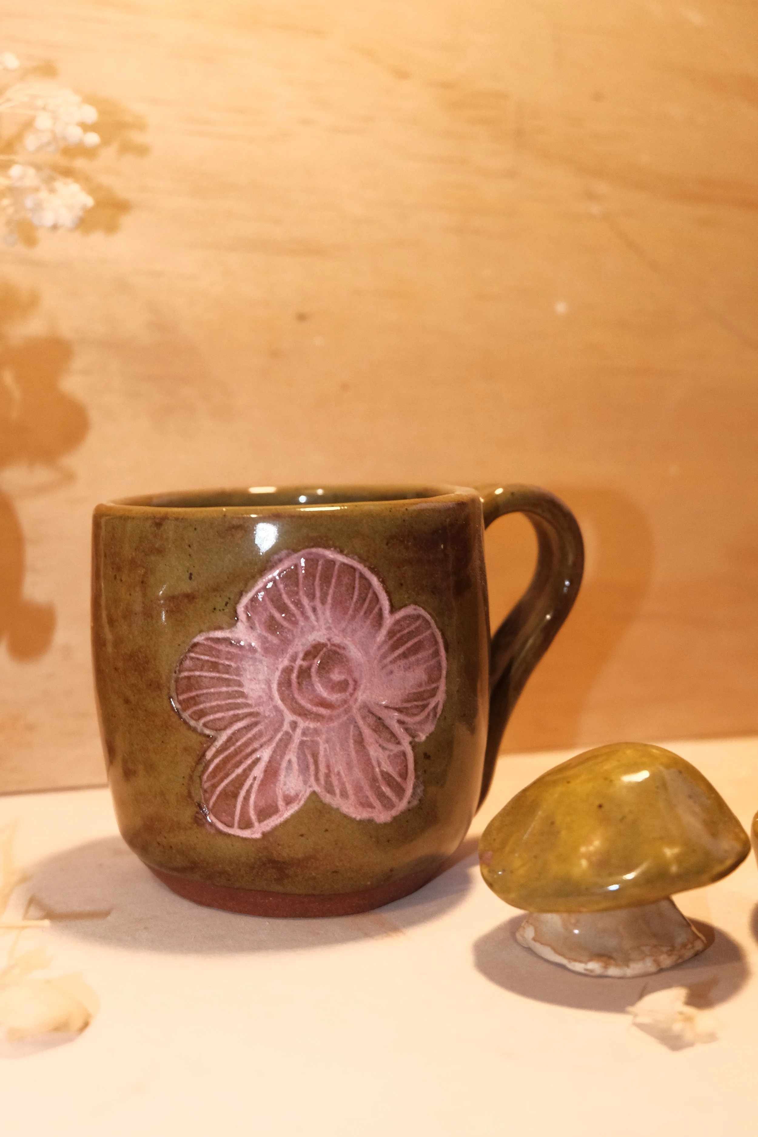 green_pink_flower_mug03.JPG