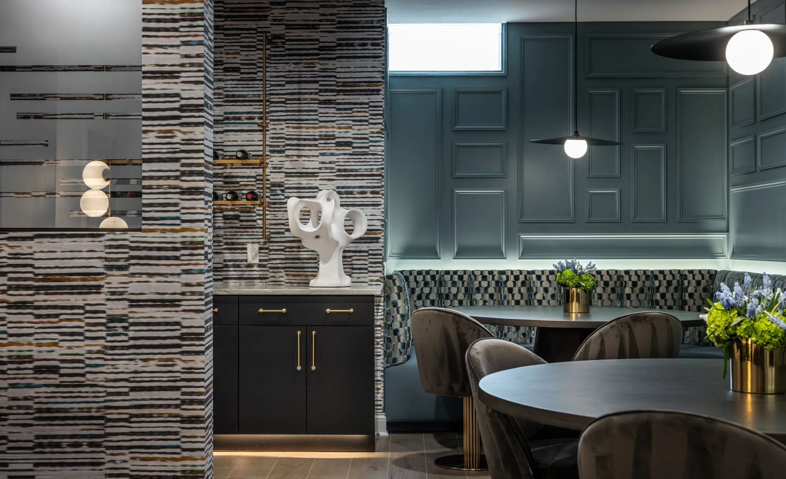 10-basement-wine-bar-and-banquette-dining.jpg