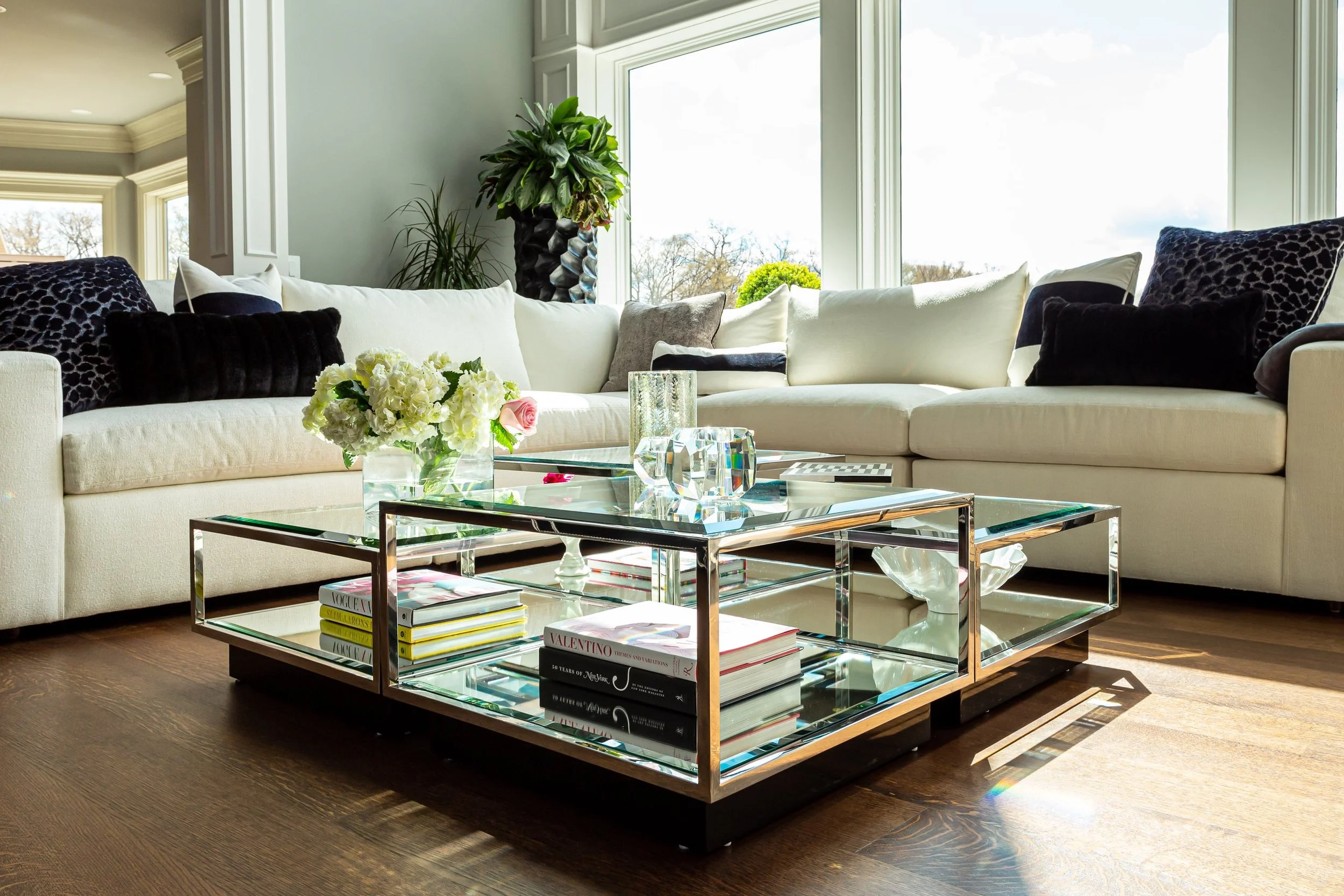 05-coffee-table-books-sofa-reading-spot.jpg