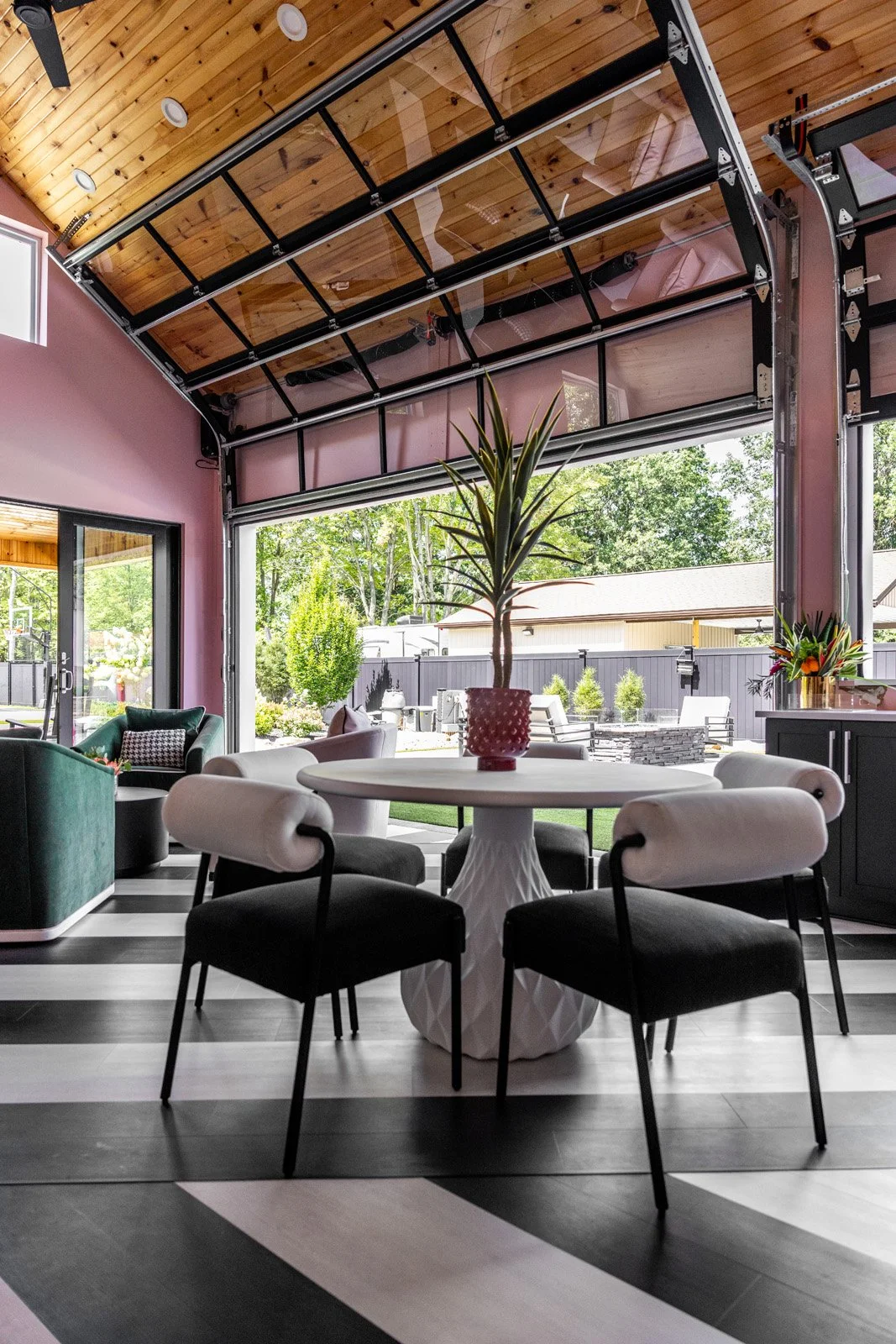 Adeas Interior Design Pool HouseJ6607.jpg