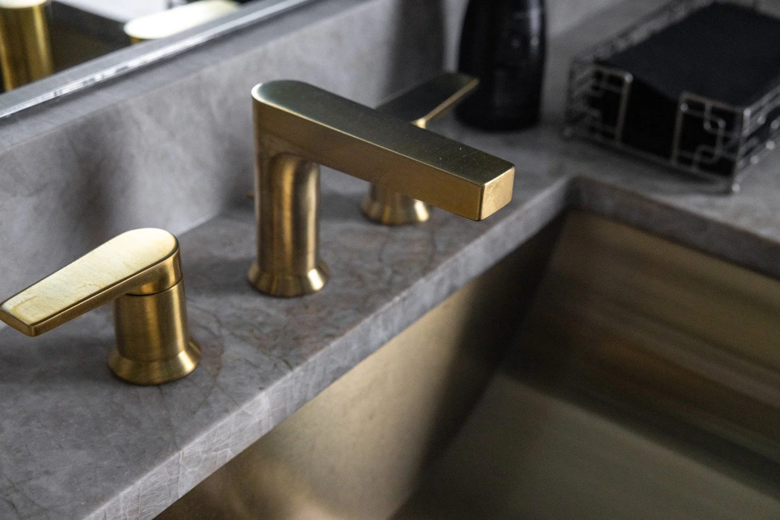 La Belle Epoque Powder Room Adeas Interior Design4122.jpg