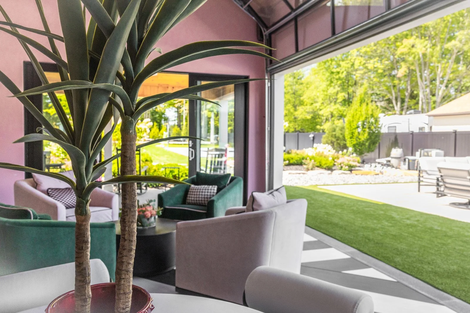 Adeas Interior Design Pool HouseJ6627.jpg