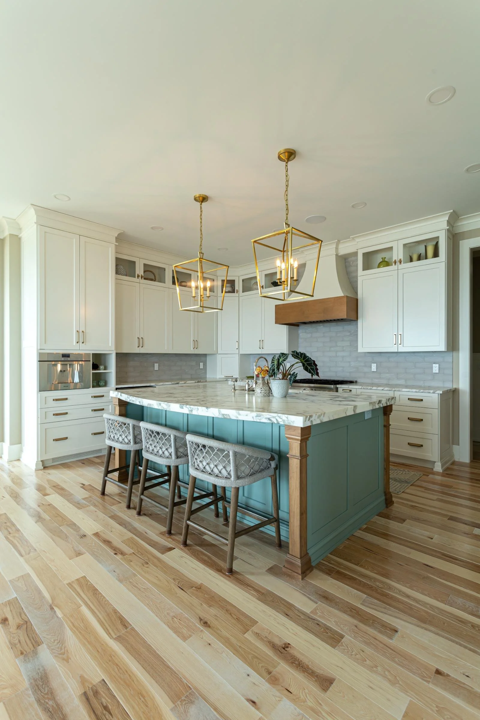 The Lakeside Edit Adeas Interior Design-103-aaa.jpg