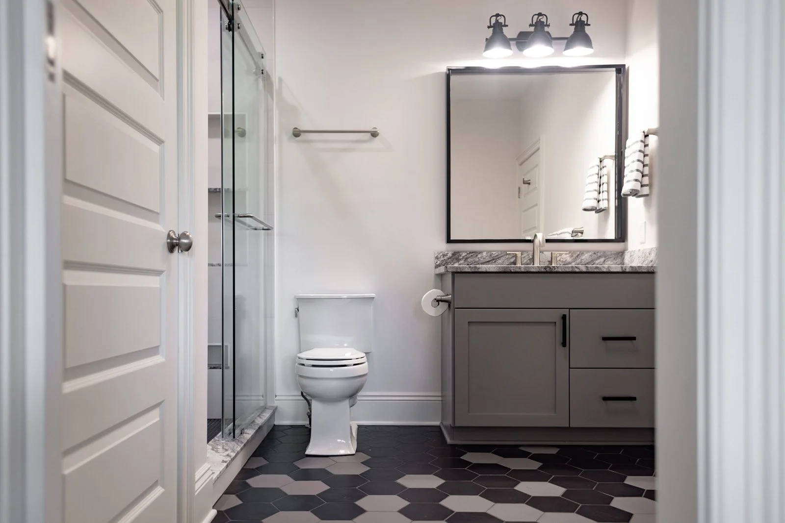 Soothing Sanctuary Adeas Interior Design_6611-a.jpg