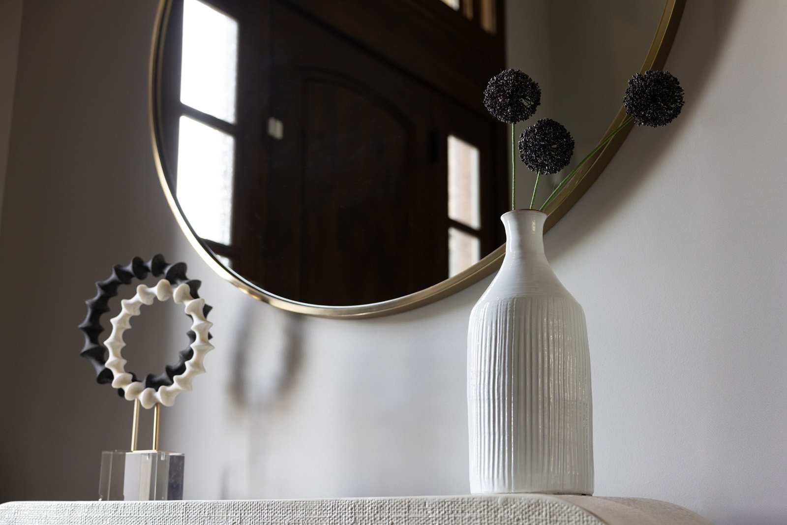 Westlake Edit Foyer Adeas Interior Design2257.jpg