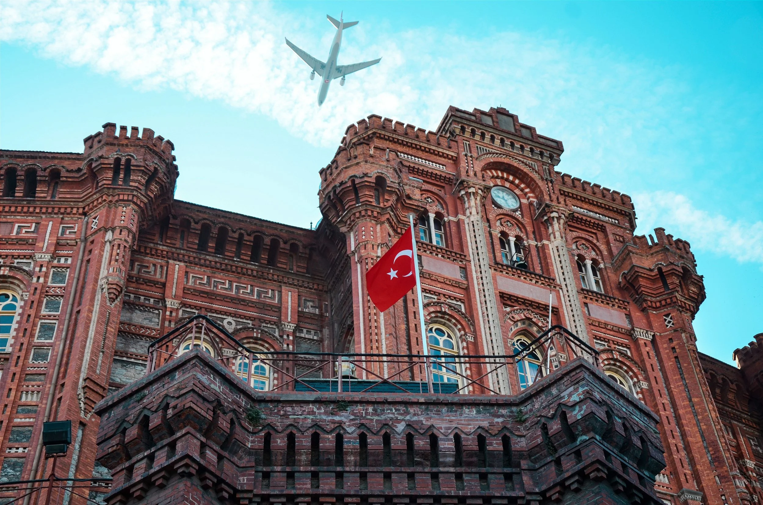 Moving to Türkiye: A Guide for International Residents