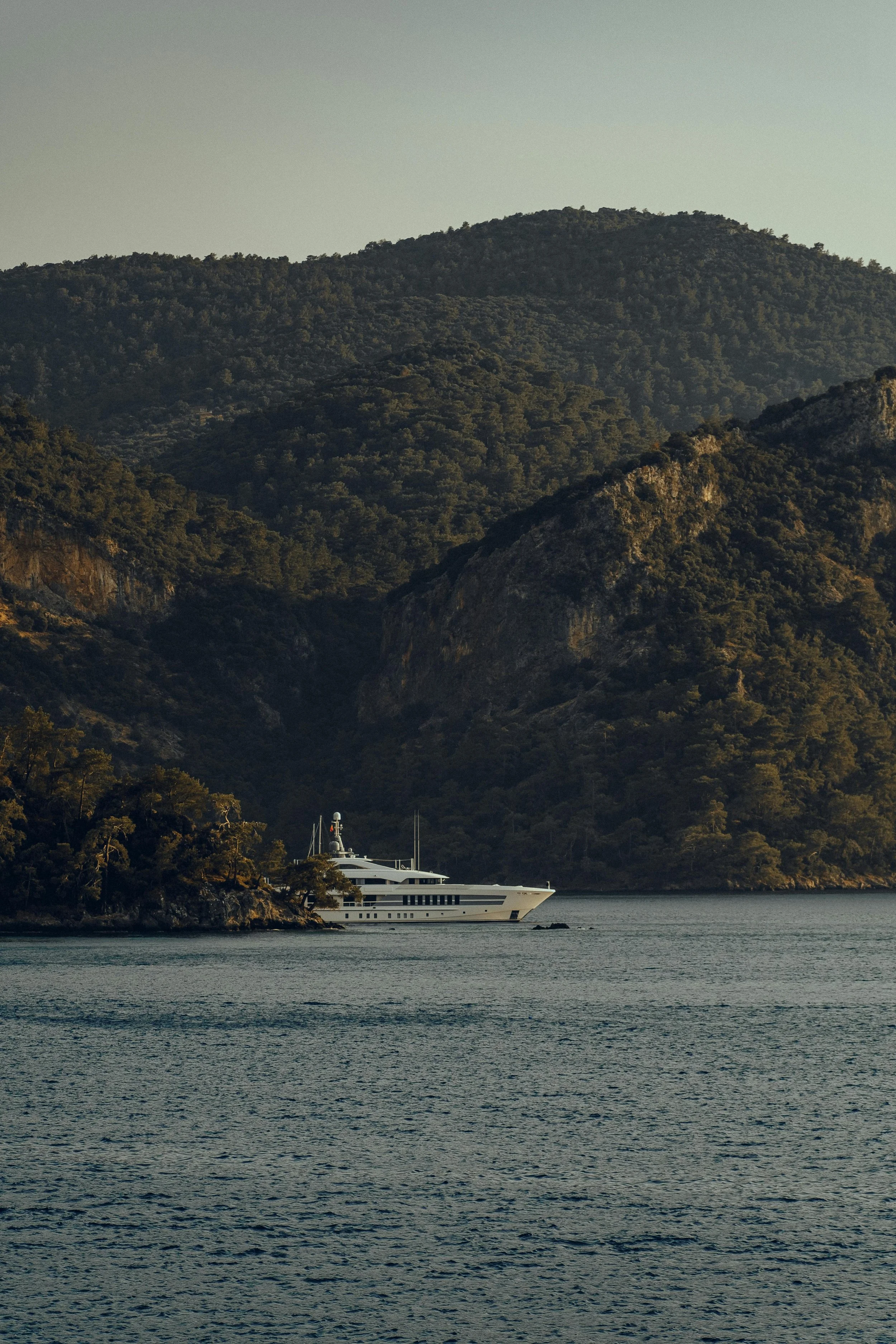 Private Stays, Seamless Journeys, stays across private villas, hotels and yachts, paired with seamless travel coordination throughout your journey.local arrangements to international connections, ensuring a smooth and effortless experience from arriv